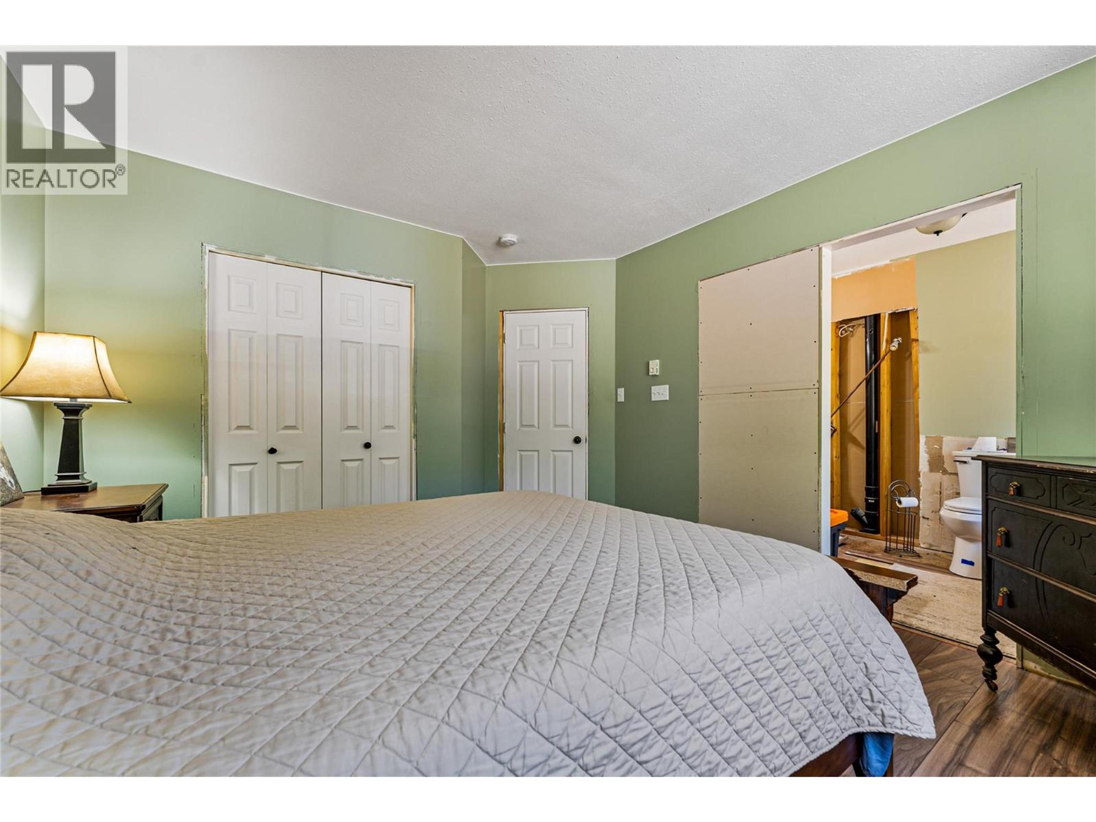 4350 33 HIGHWAY - Image 15