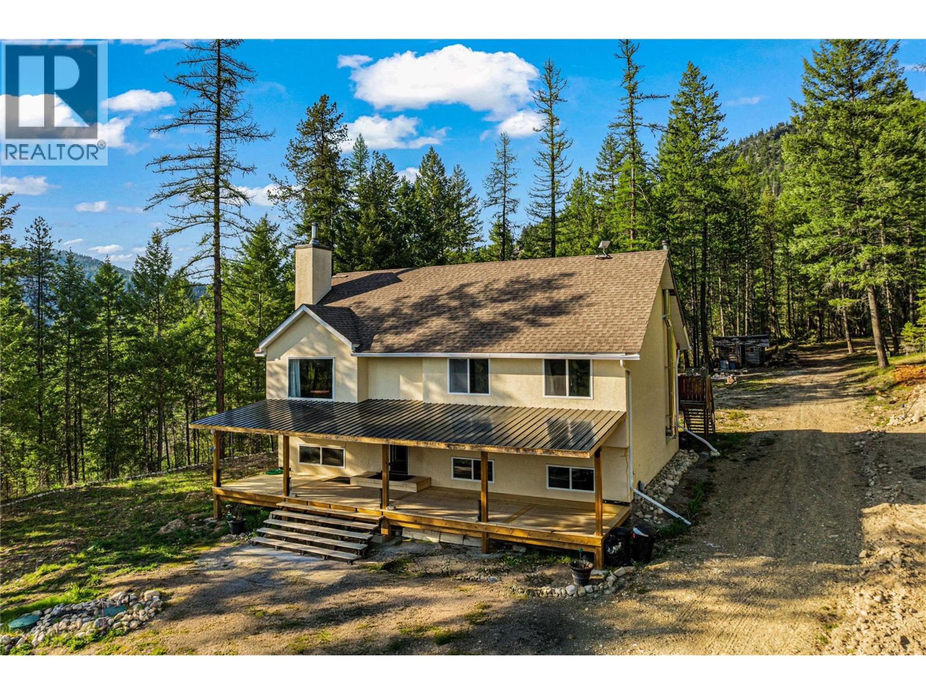 4350 33 HIGHWAY - Image 1