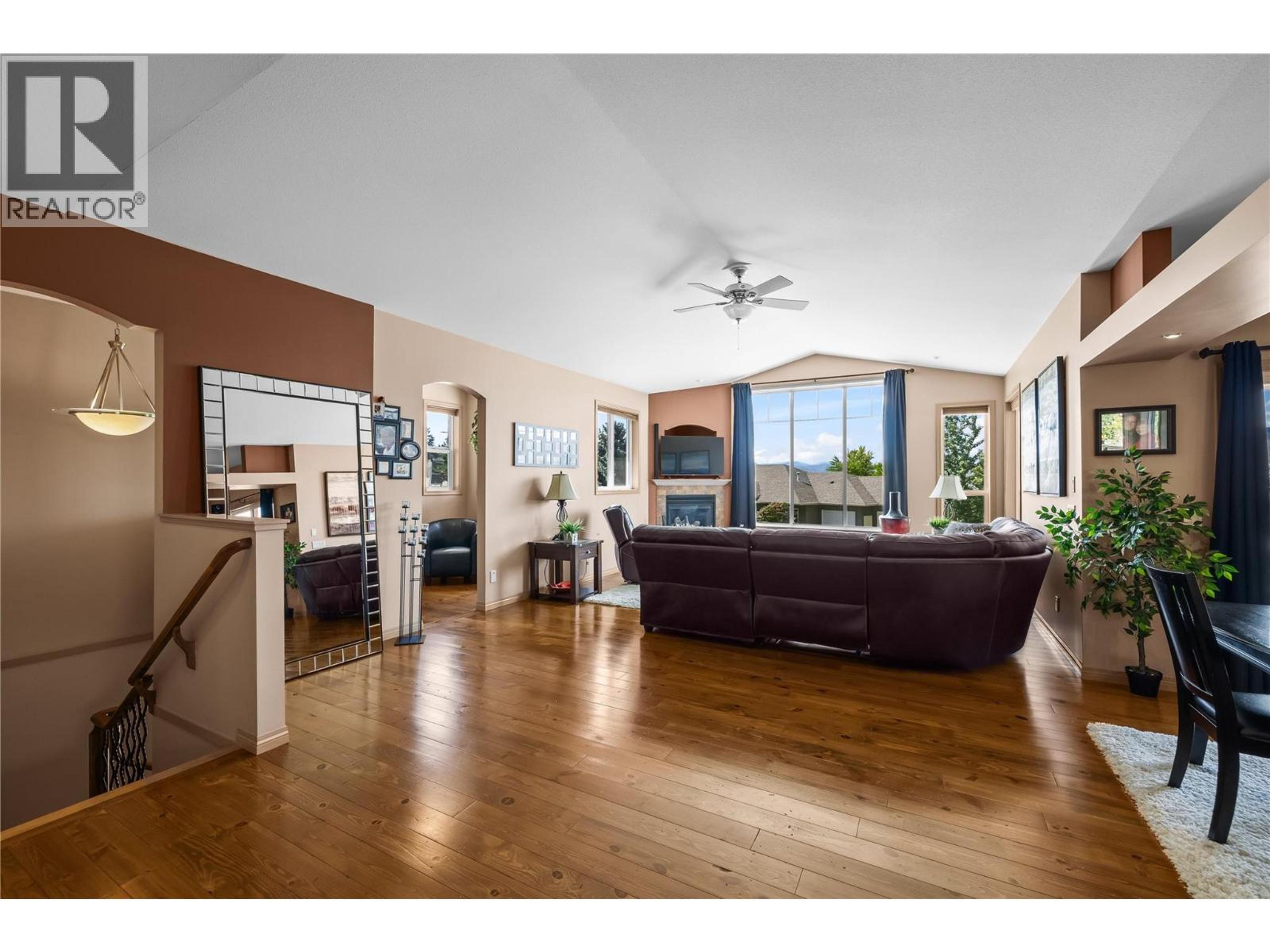 1656 MERLOT DRIVE - Image 2