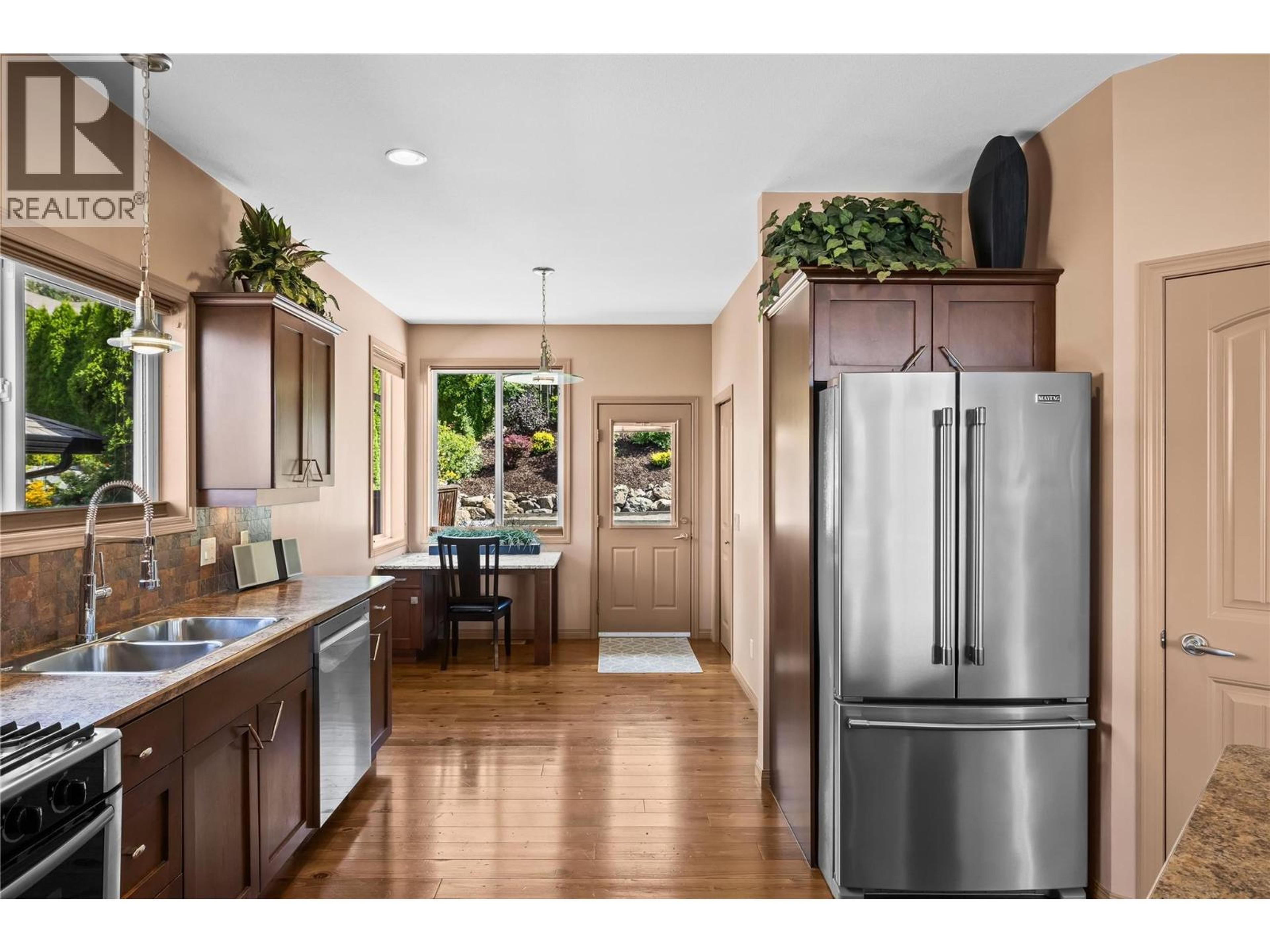 1656 MERLOT DRIVE - Image 12