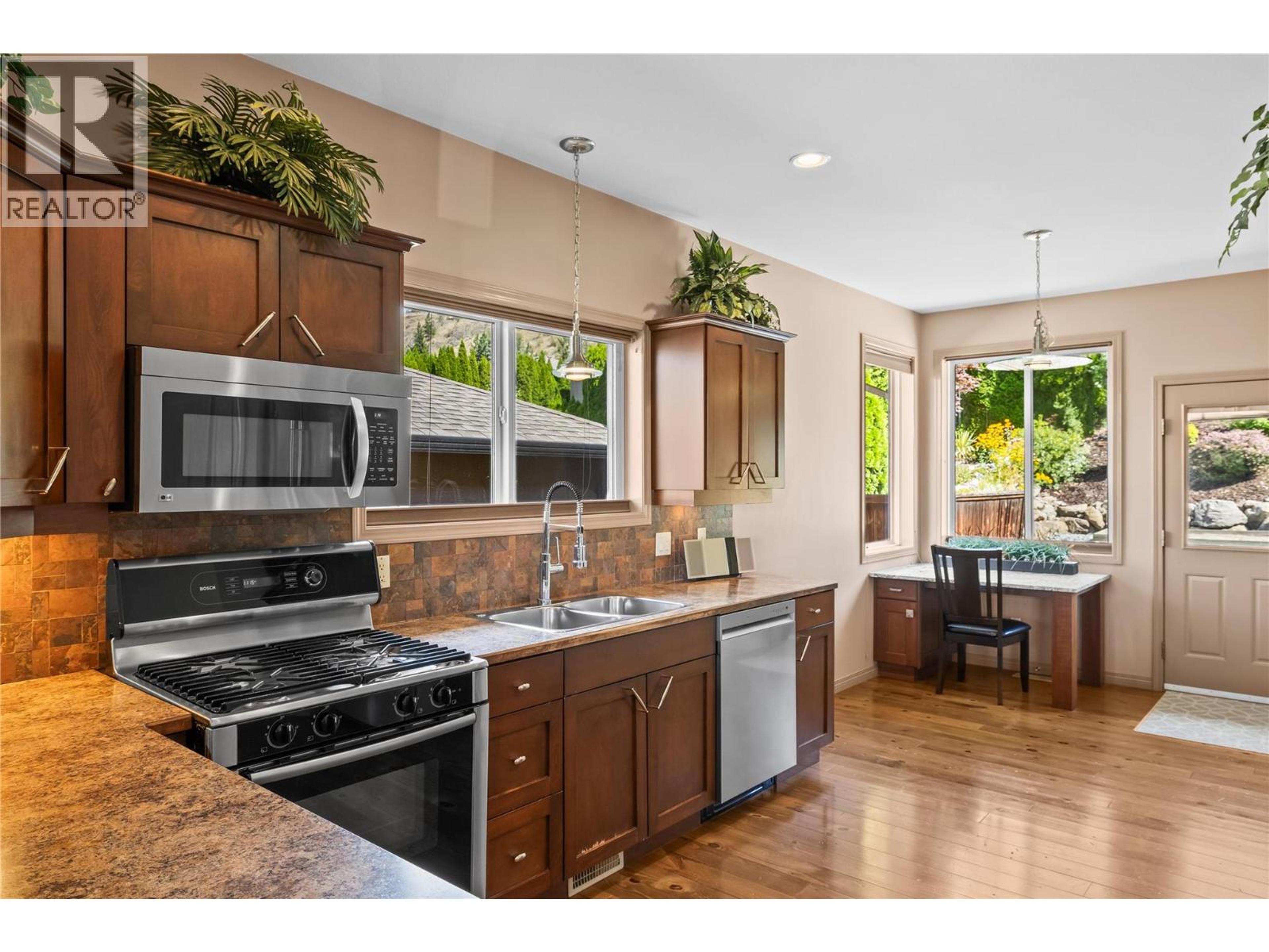 1656 MERLOT DRIVE - Image 11