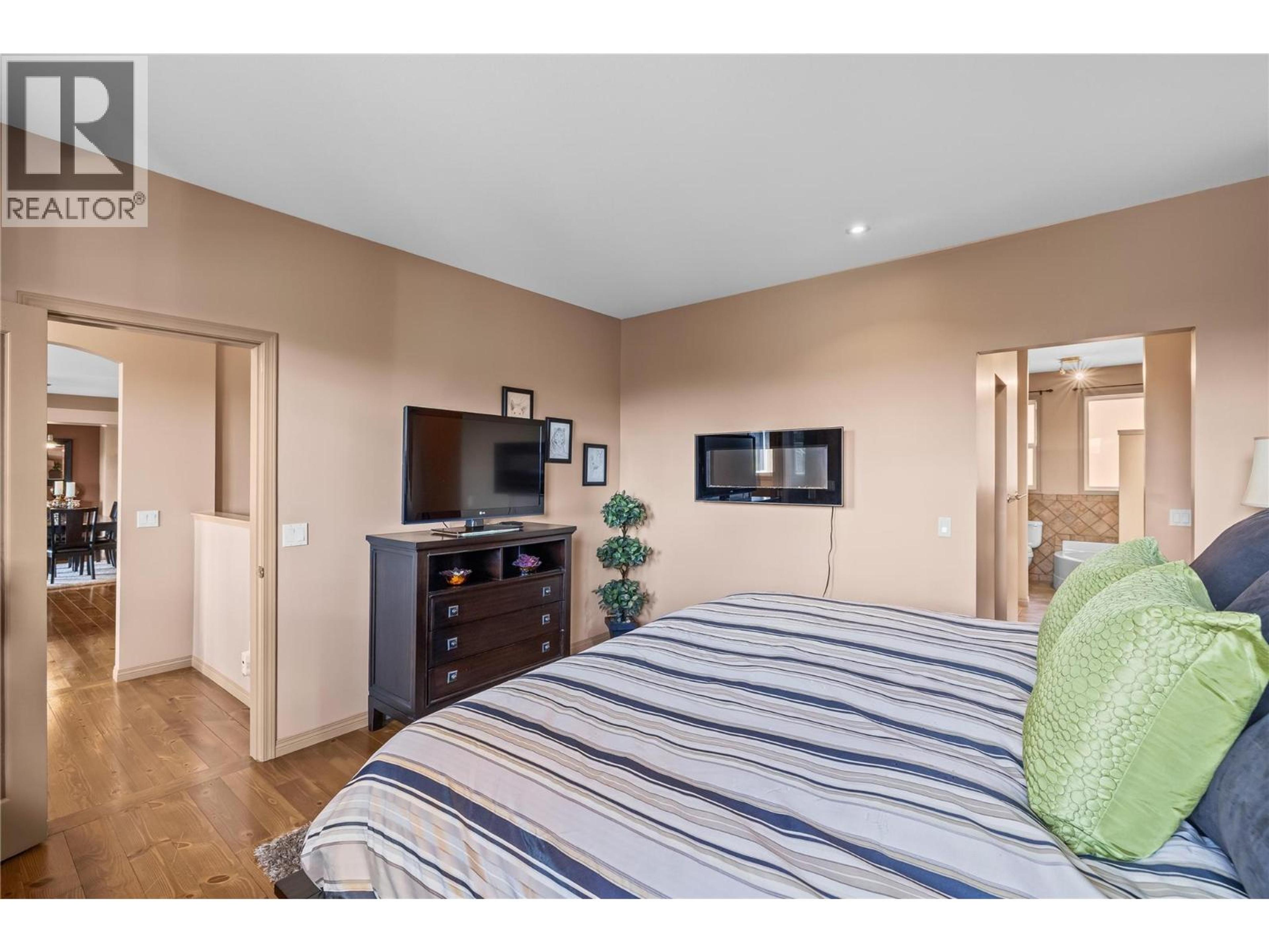 1656 MERLOT DRIVE - Image 18