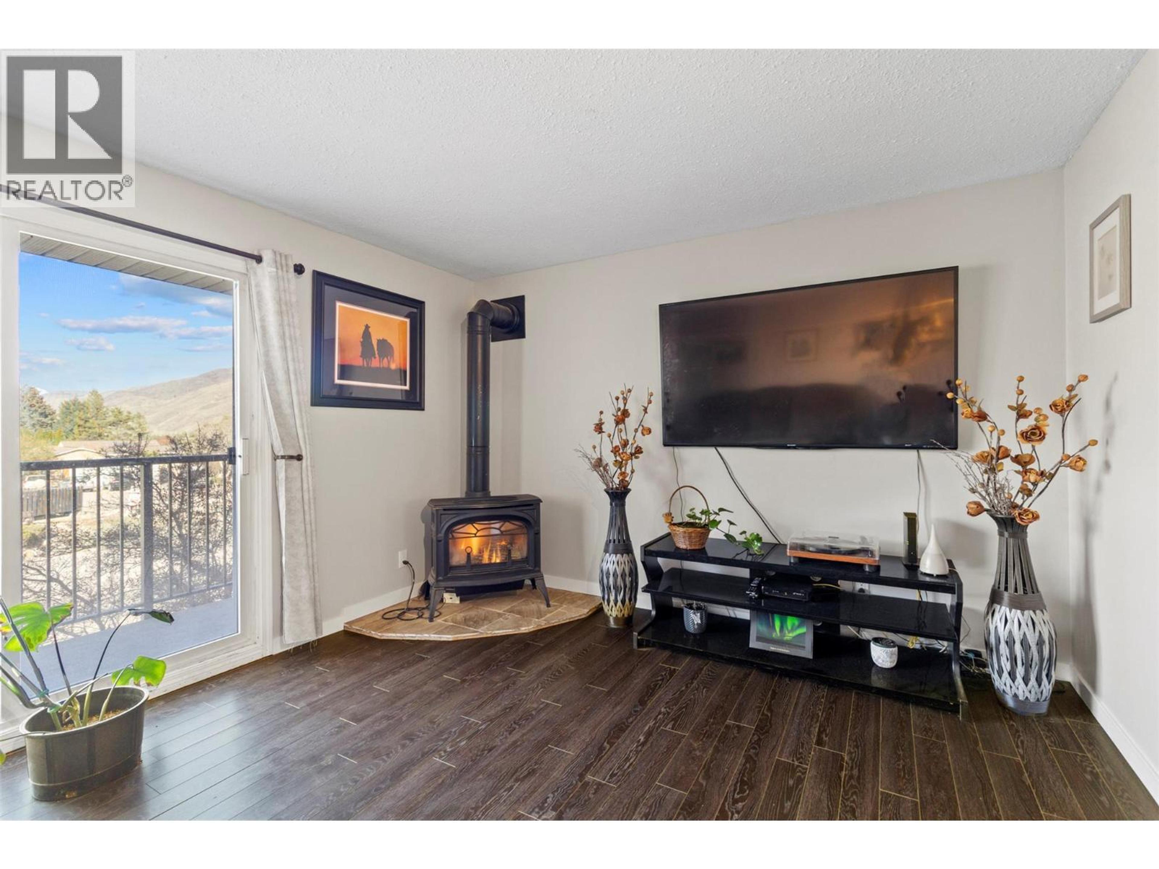 865 MCQUEEN DRIVE - Image 3