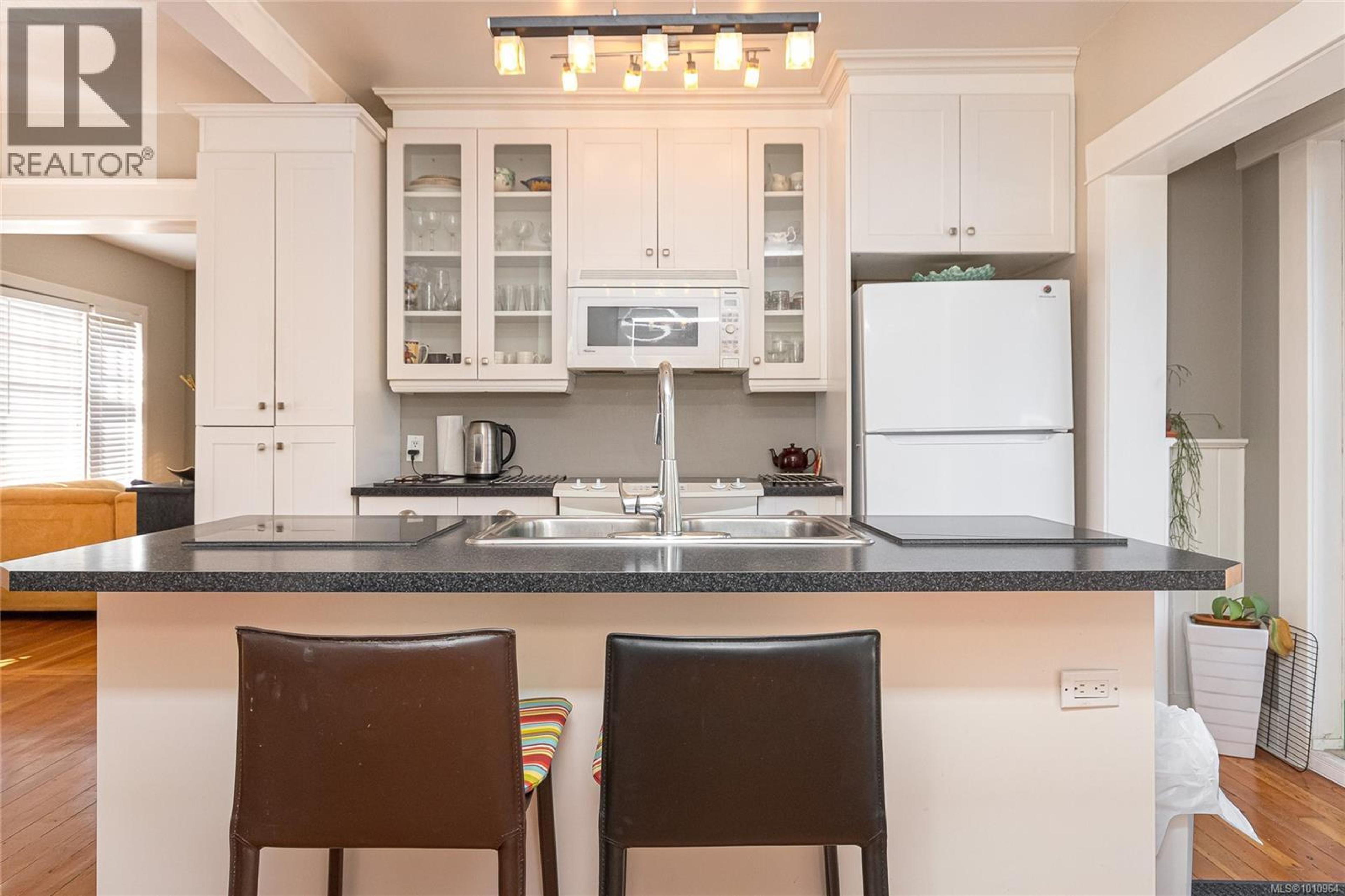 3840 SAVANNAH AVE - Image 12