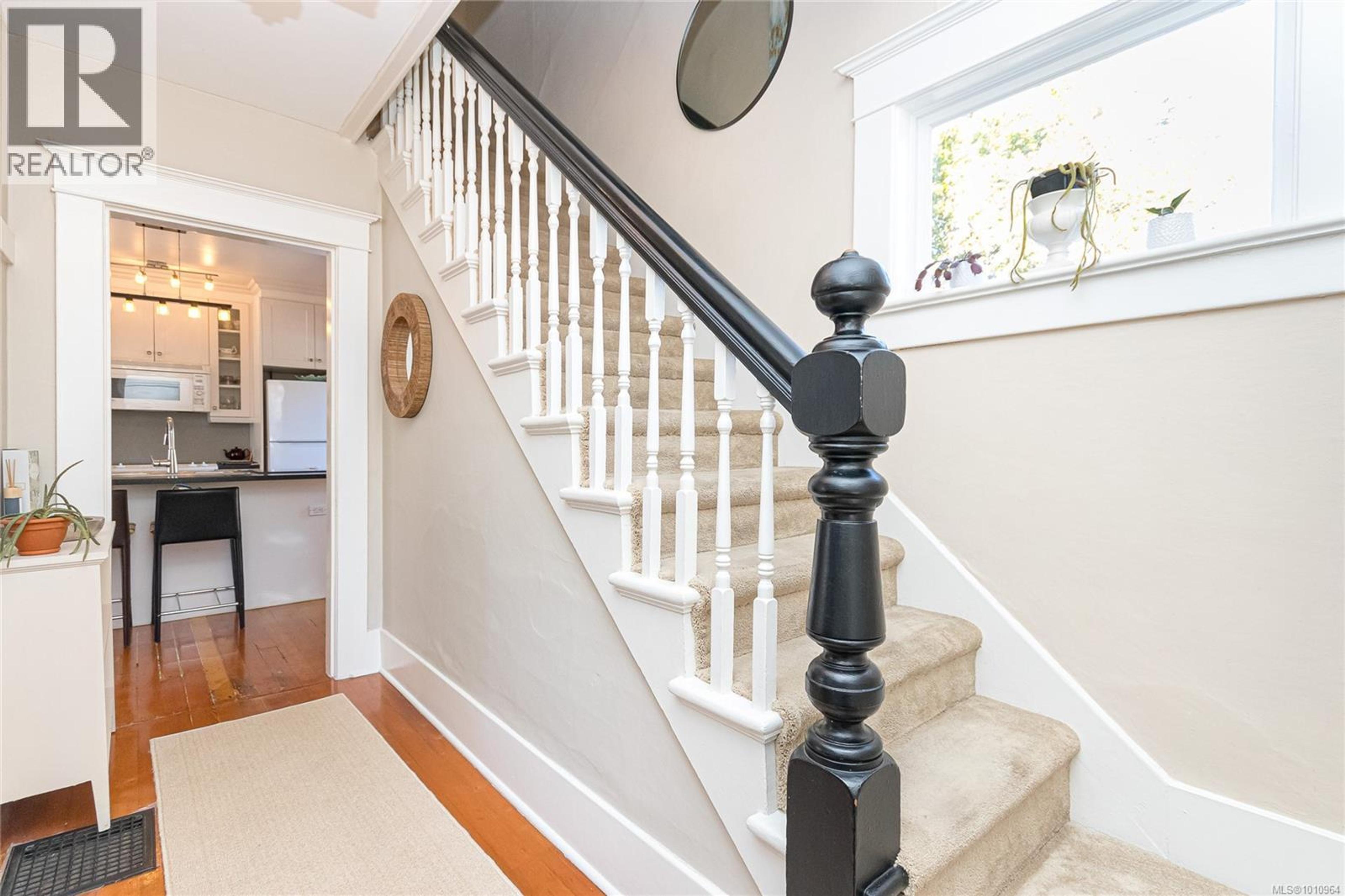 3840 SAVANNAH AVE - Image 4