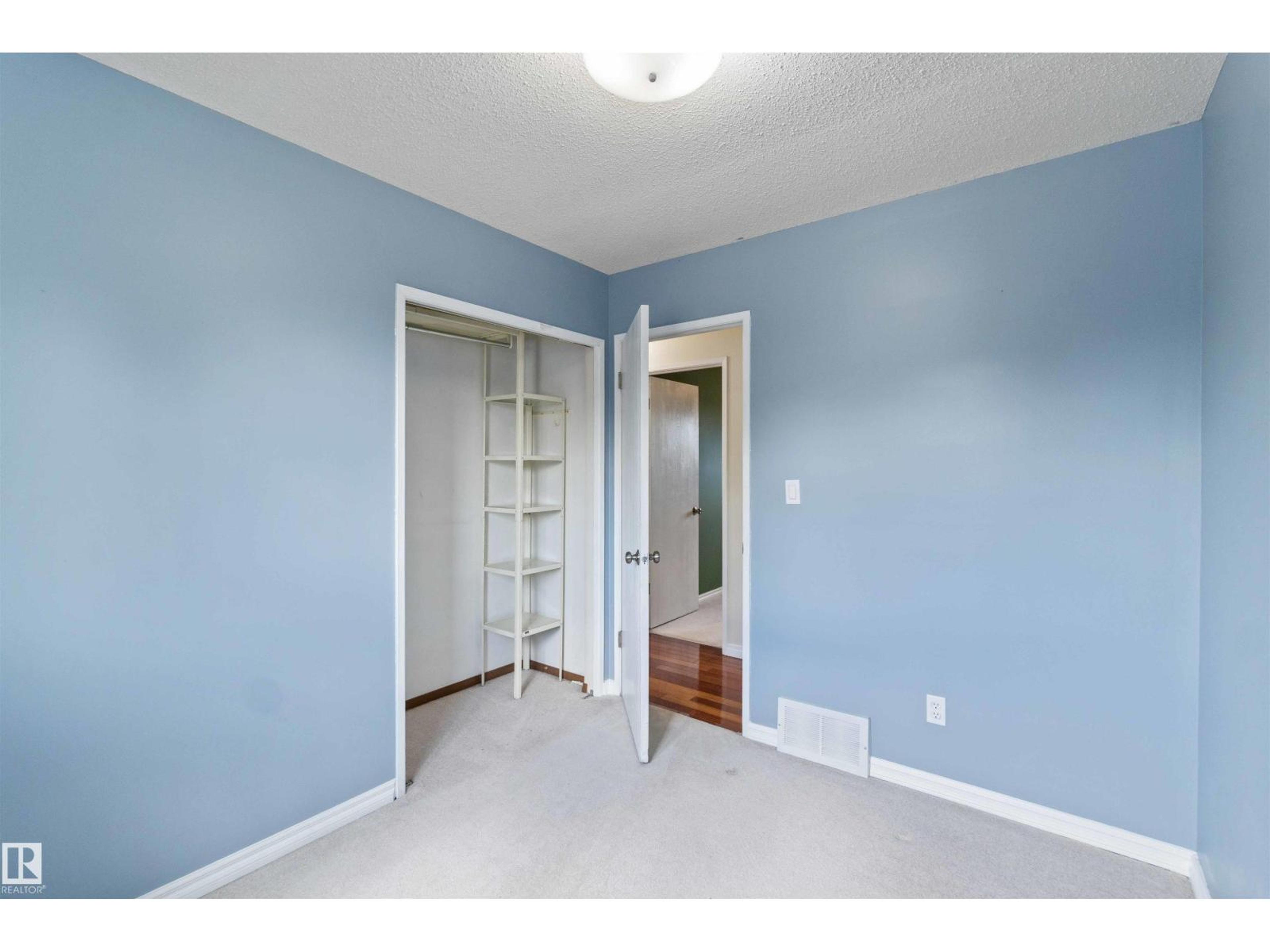 18519 57 AV NW - Image 22