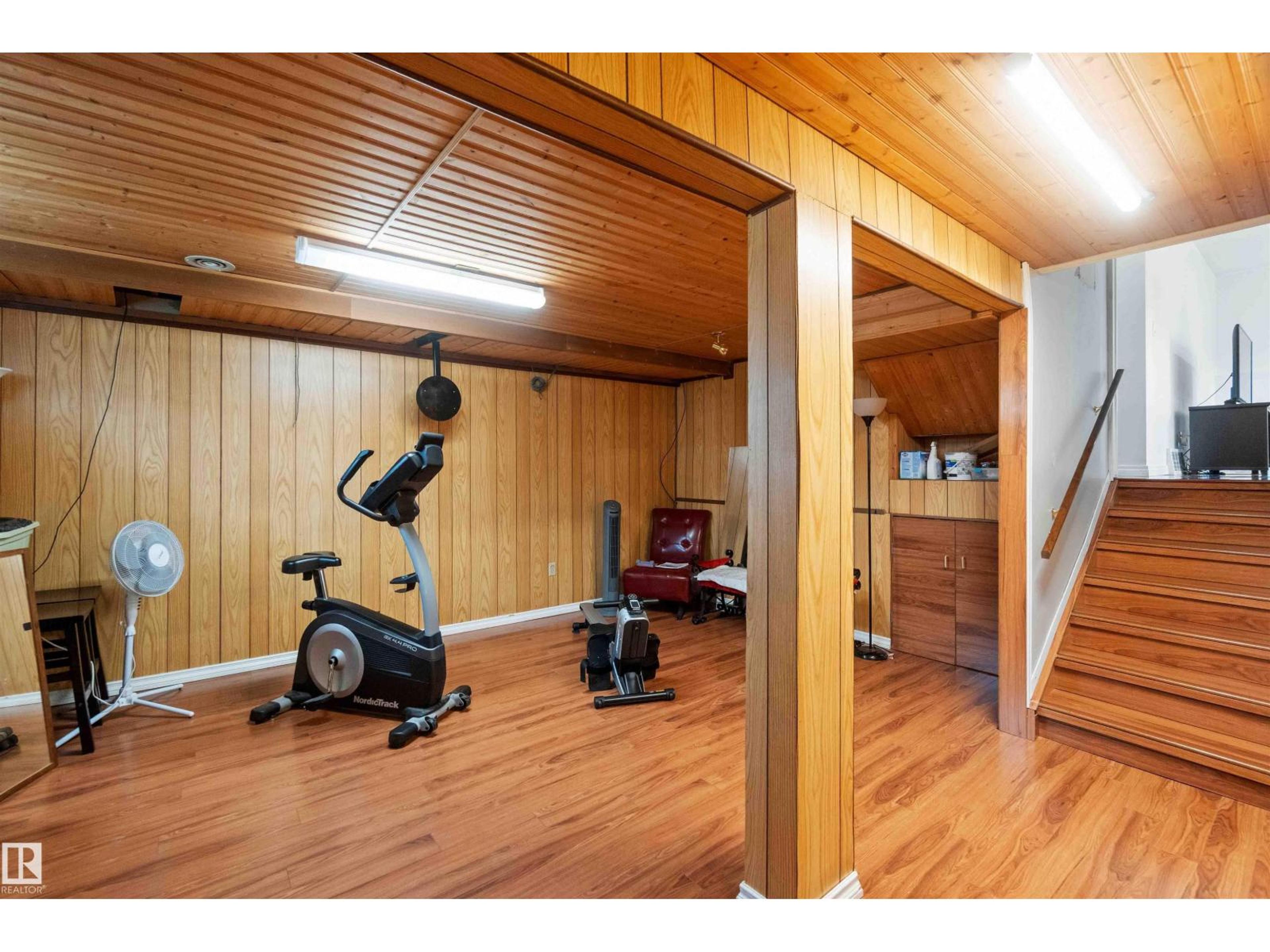 18519 57 AV NW - Image 41