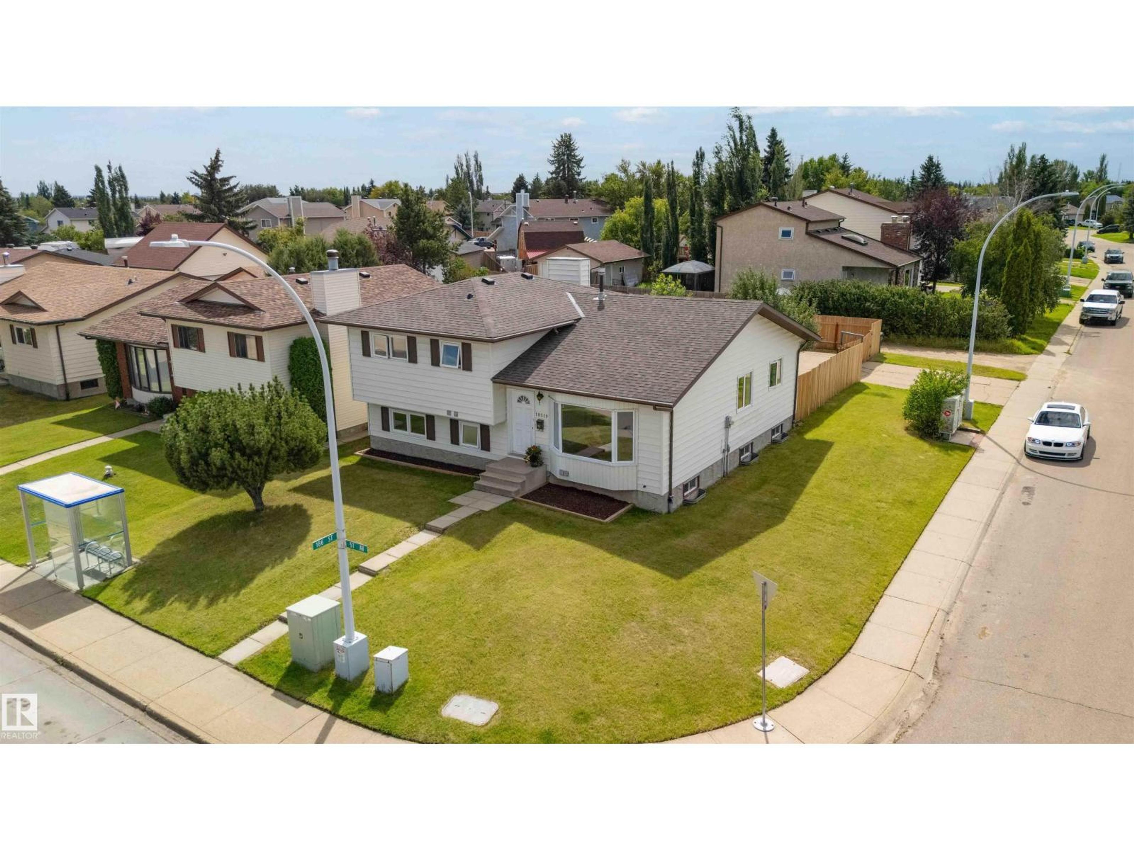 18519 57 AV NW - Image 51