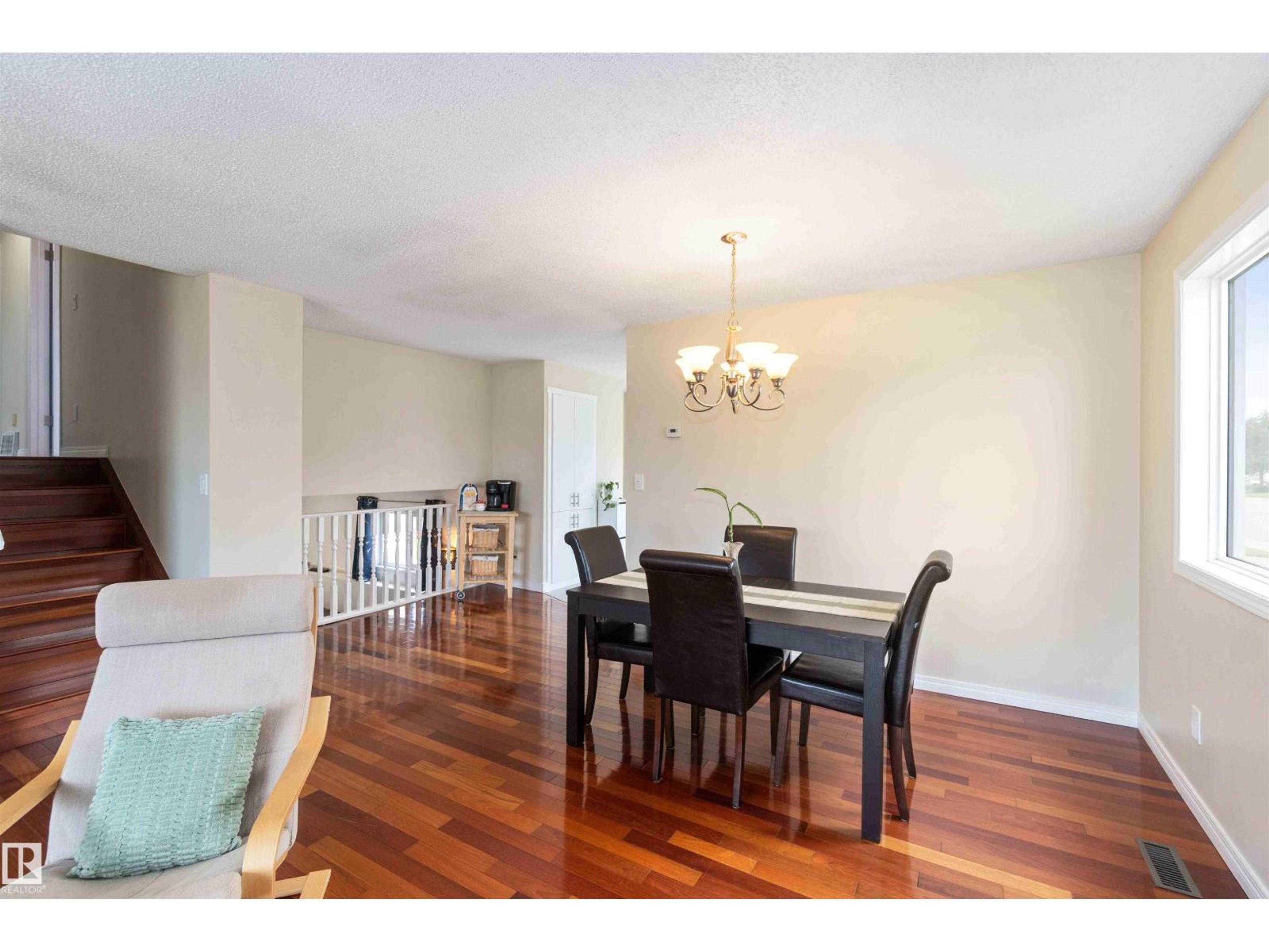 18519 57 AV NW - Image 9