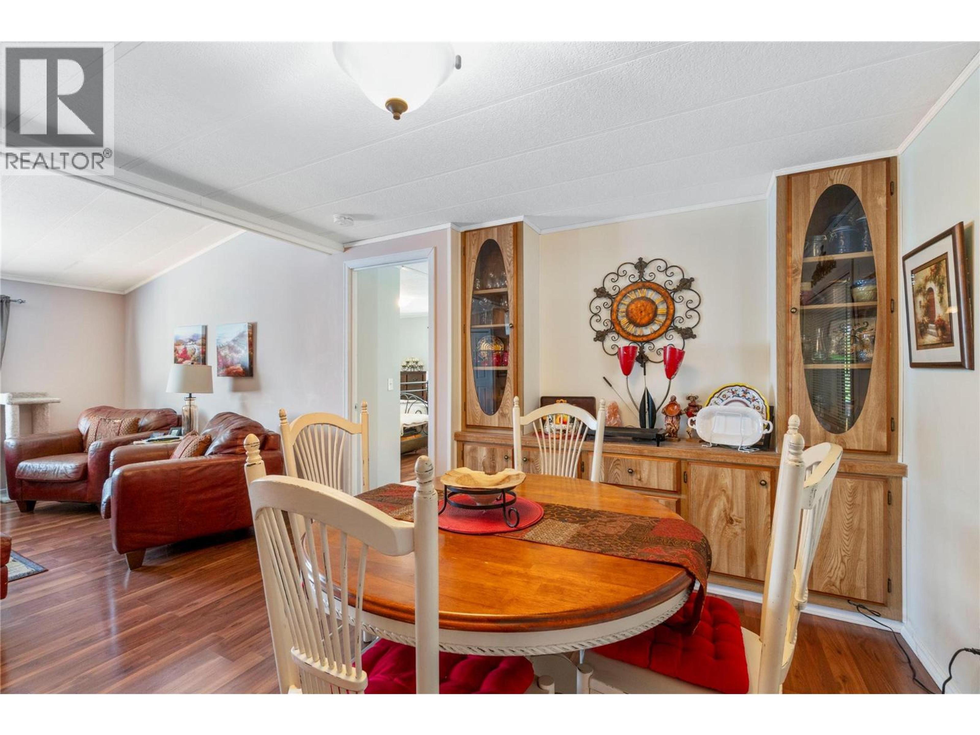 #16 1361 30 STREET SE - Image 14