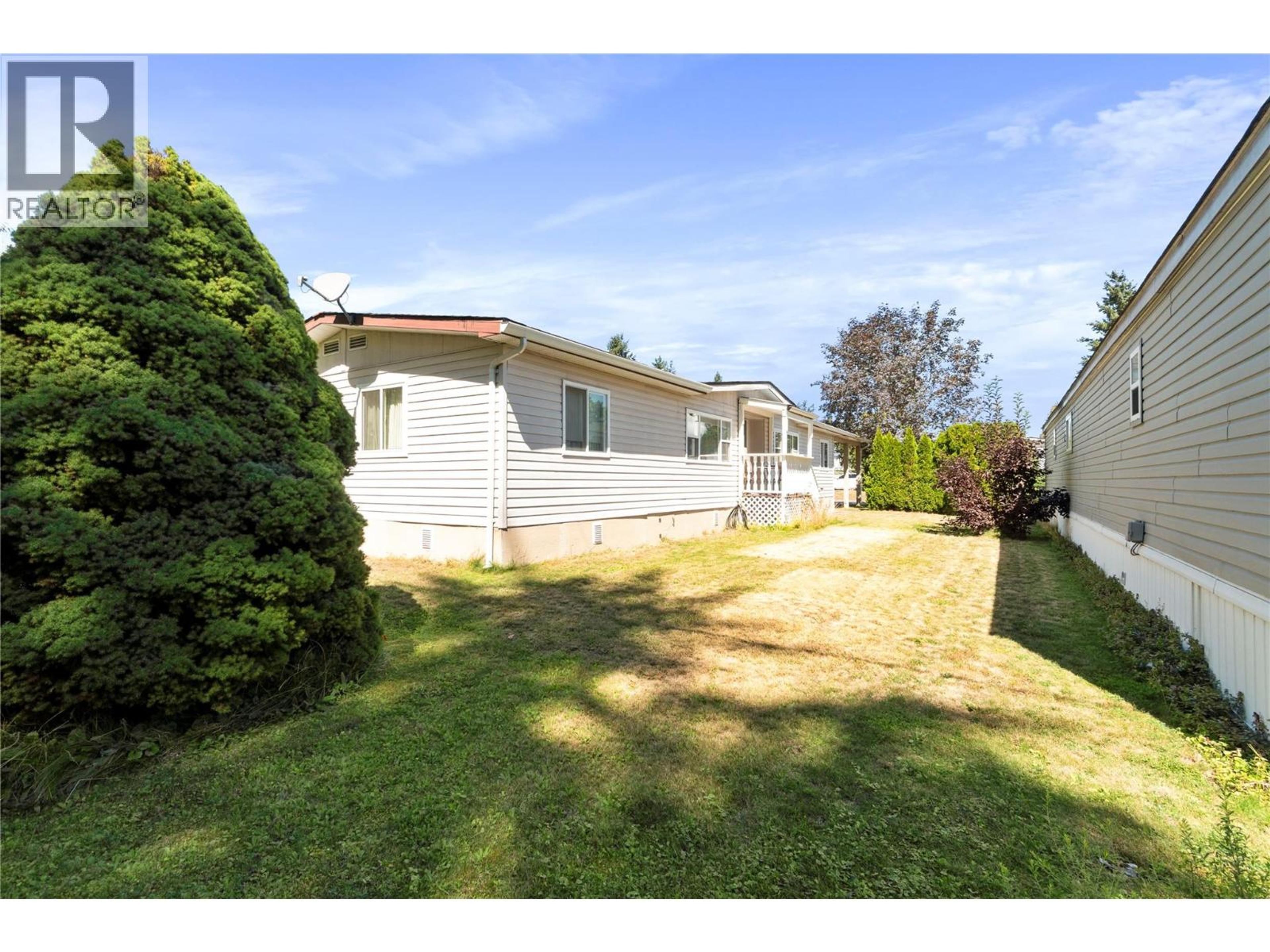#16 1361 30 STREET SE - Image 38