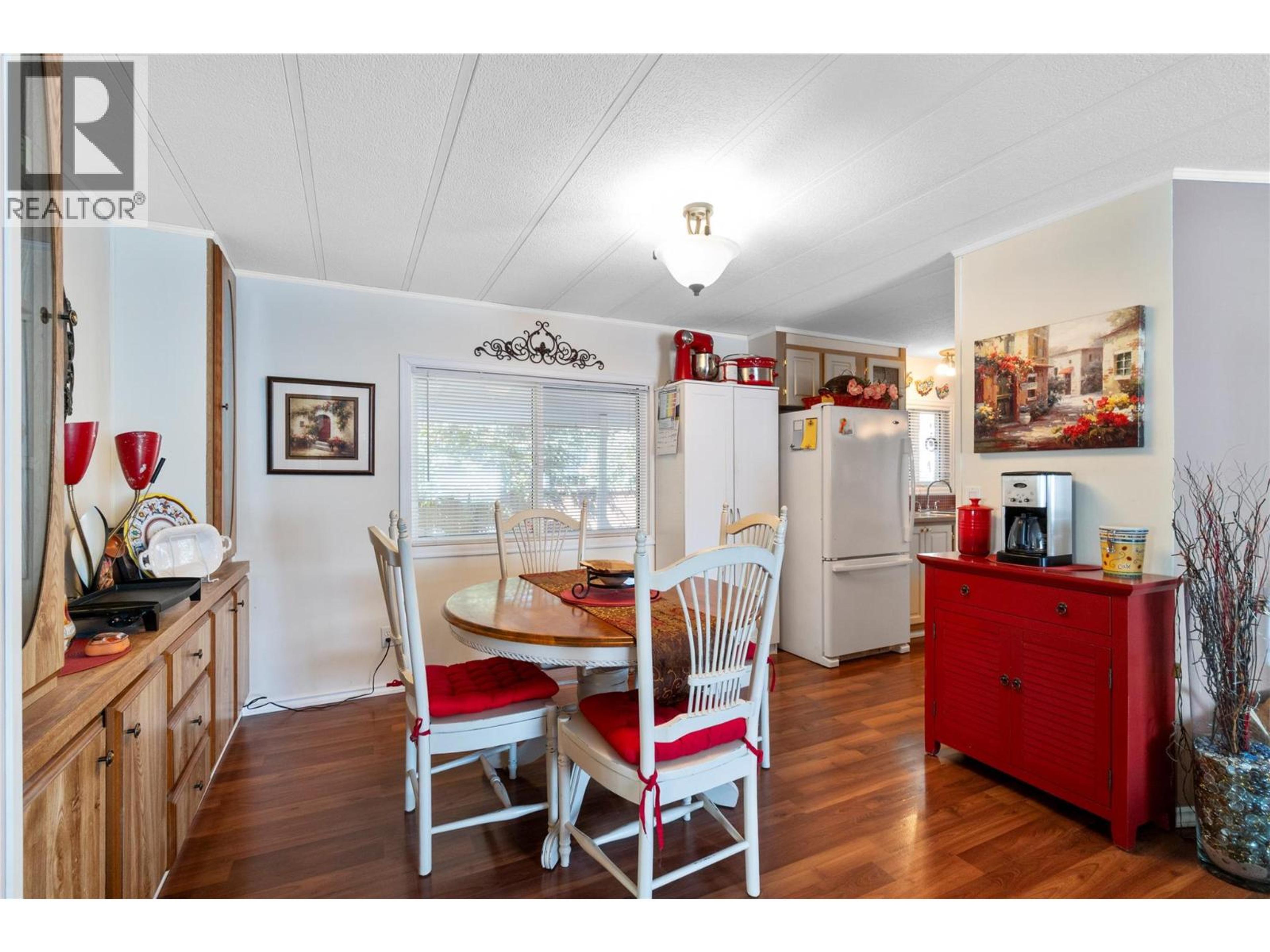 #16 1361 30 STREET SE - Image 12
