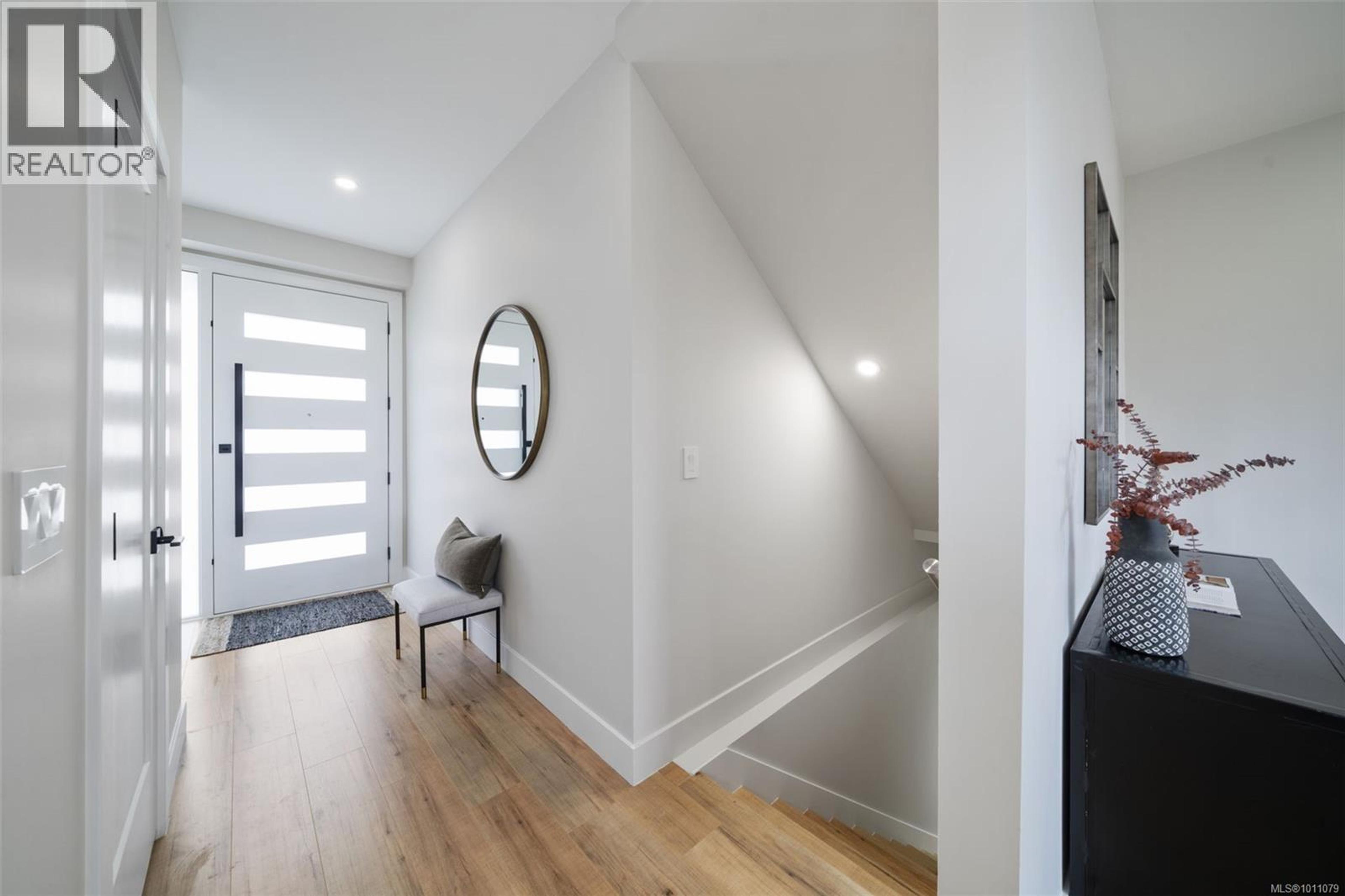 2210 ARCHER GATE - Image 22