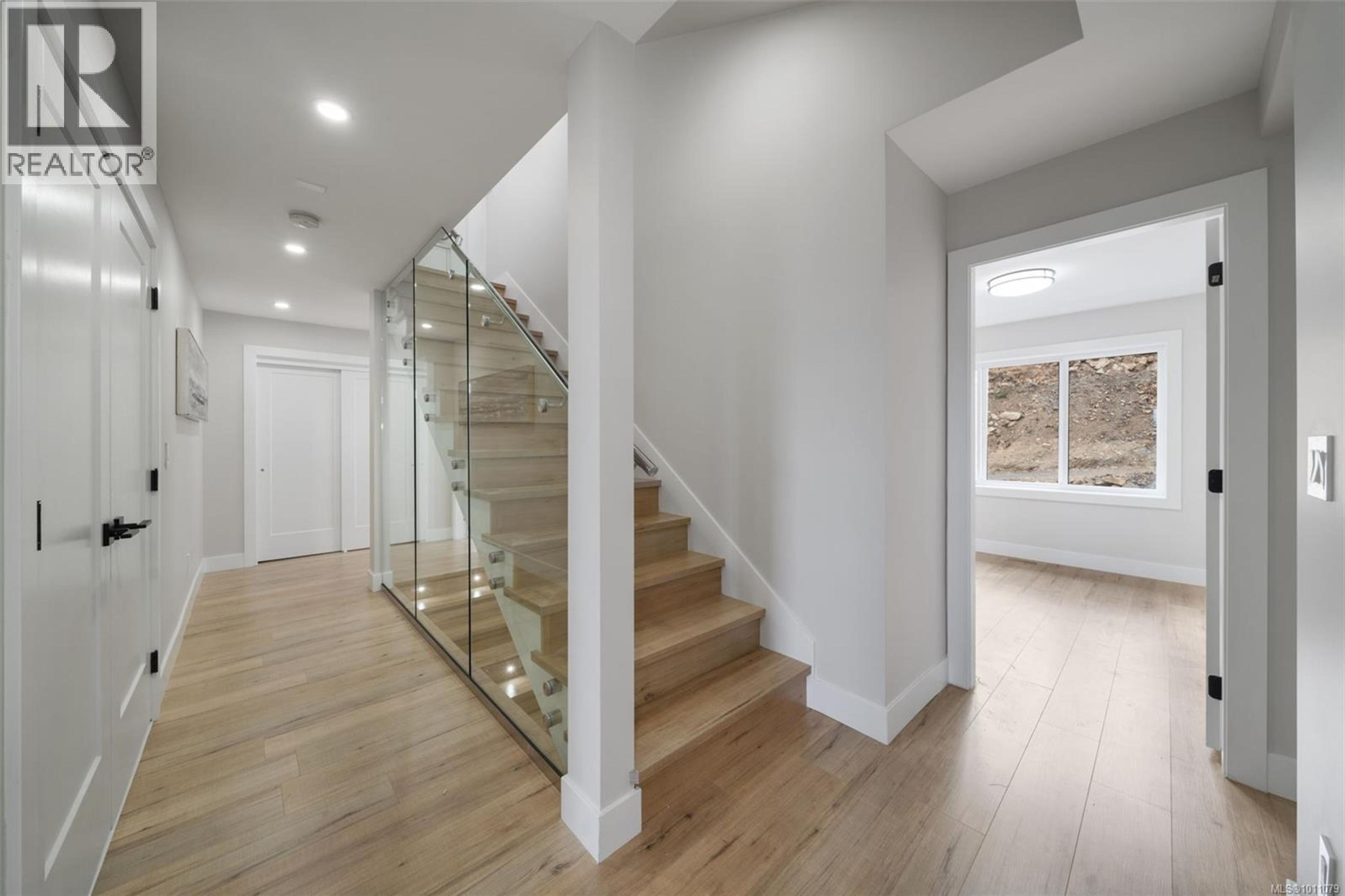 2210 ARCHER GATE - Image 23