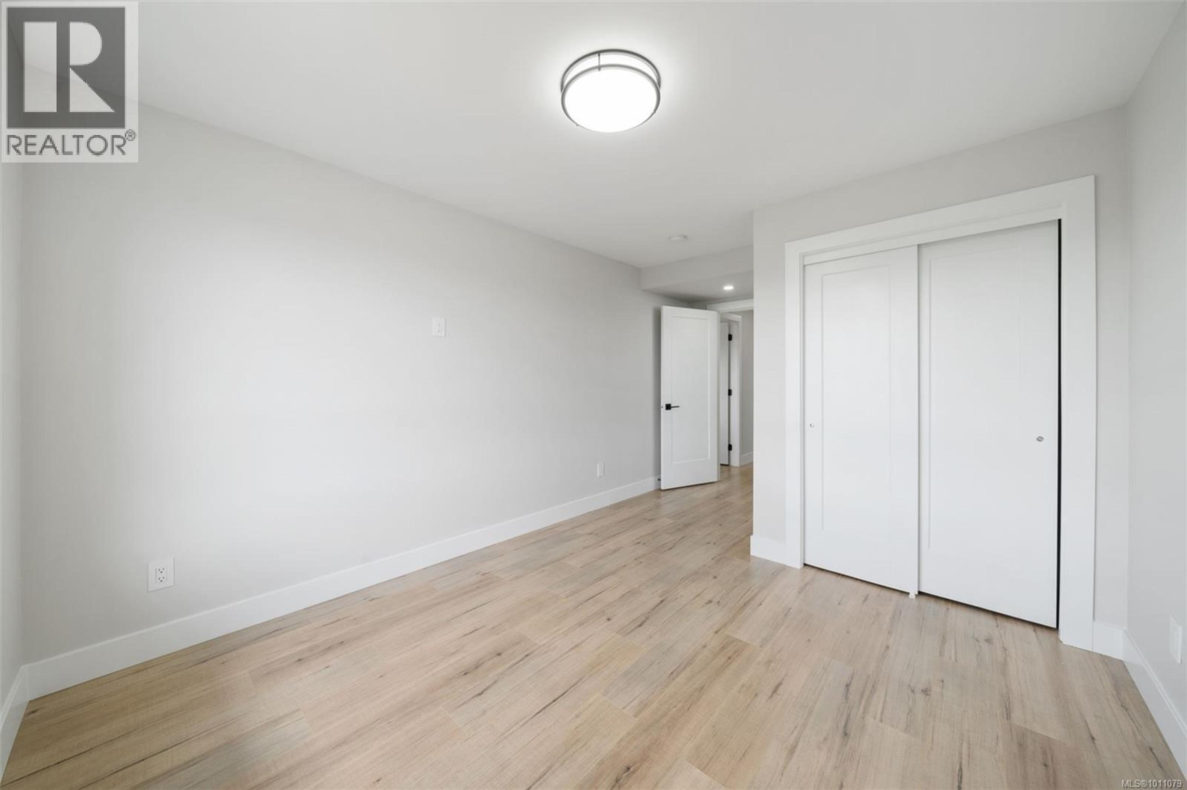 2210 ARCHER GATE - Image 31