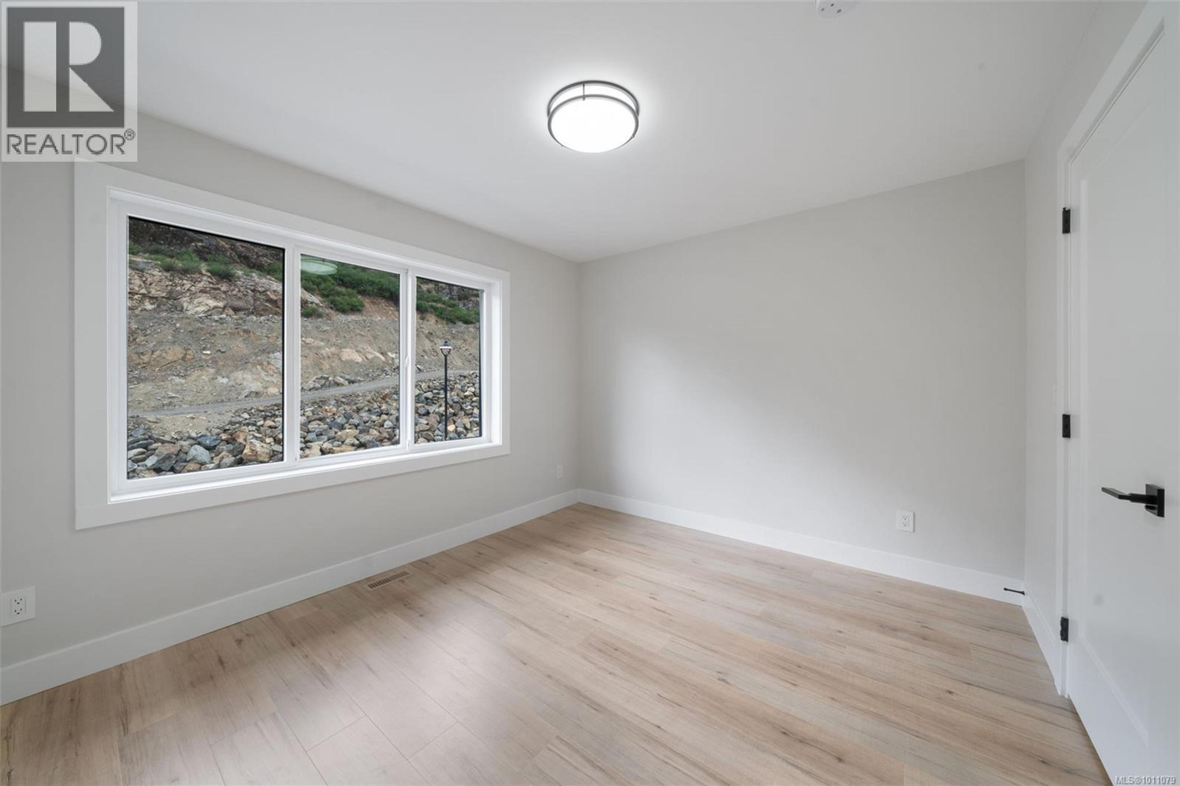 2210 ARCHER GATE - Image 36