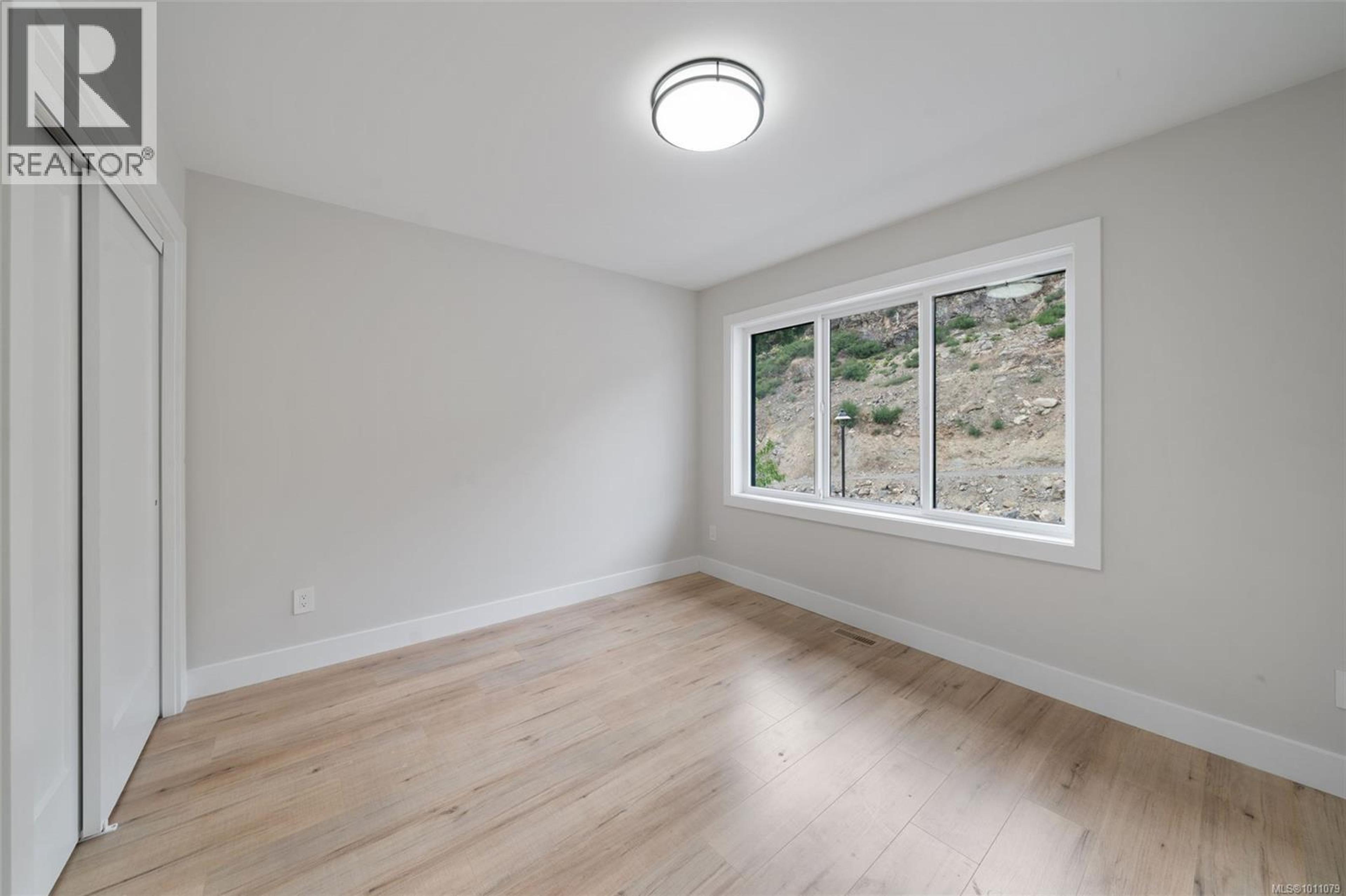 2210 ARCHER GATE - Image 37