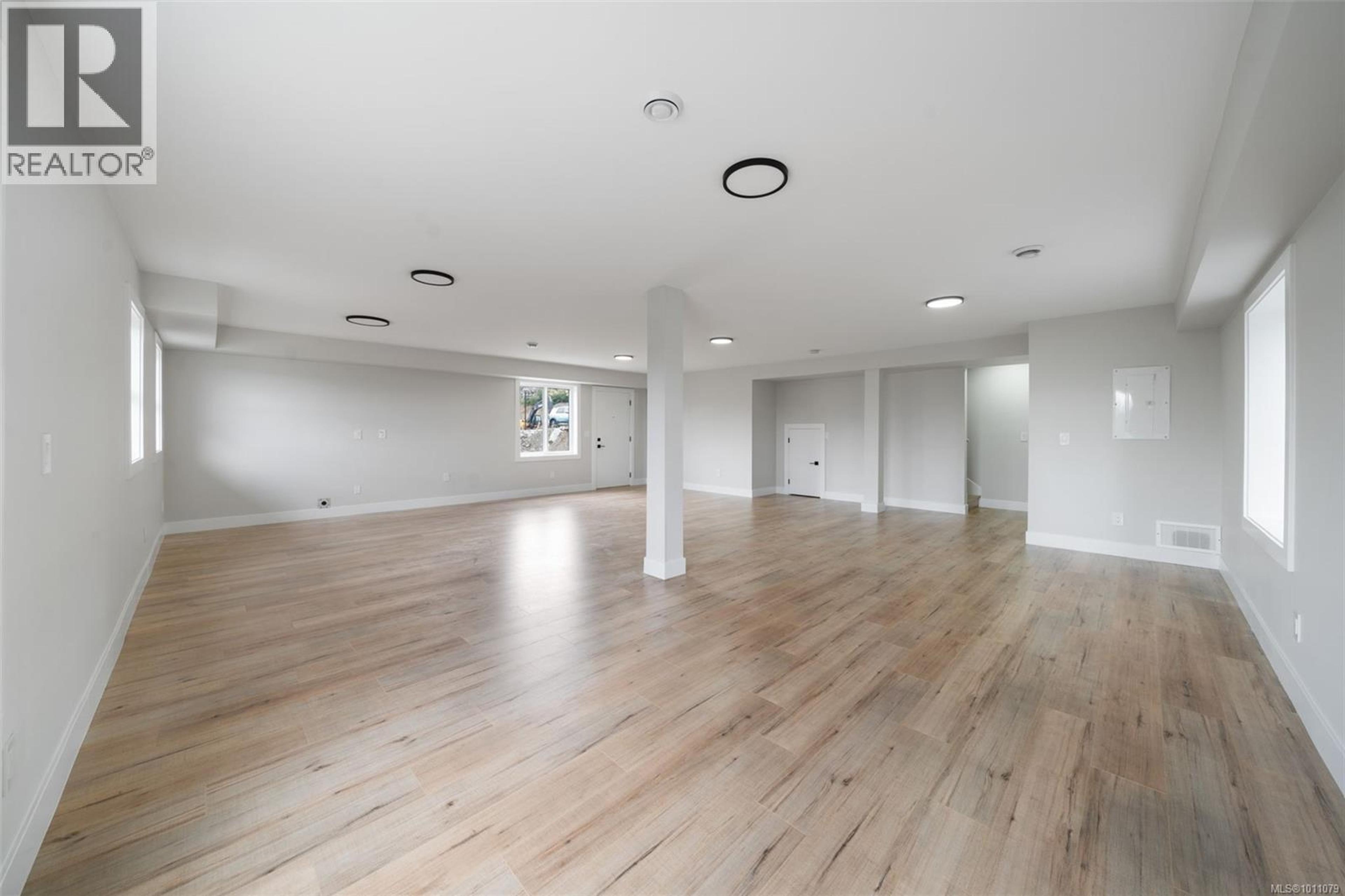 2210 ARCHER GATE - Image 42