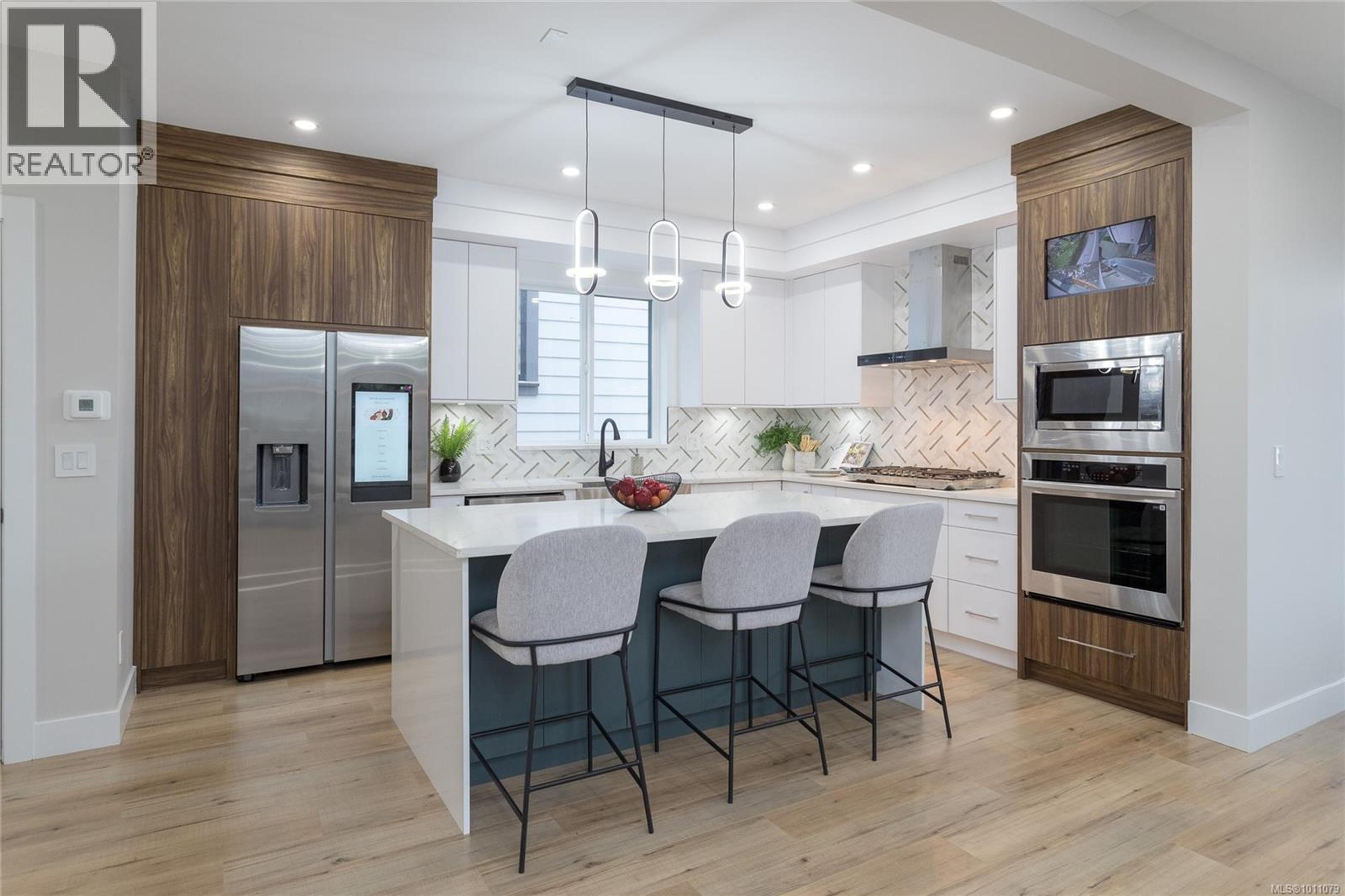 2210 ARCHER GATE - Image 5