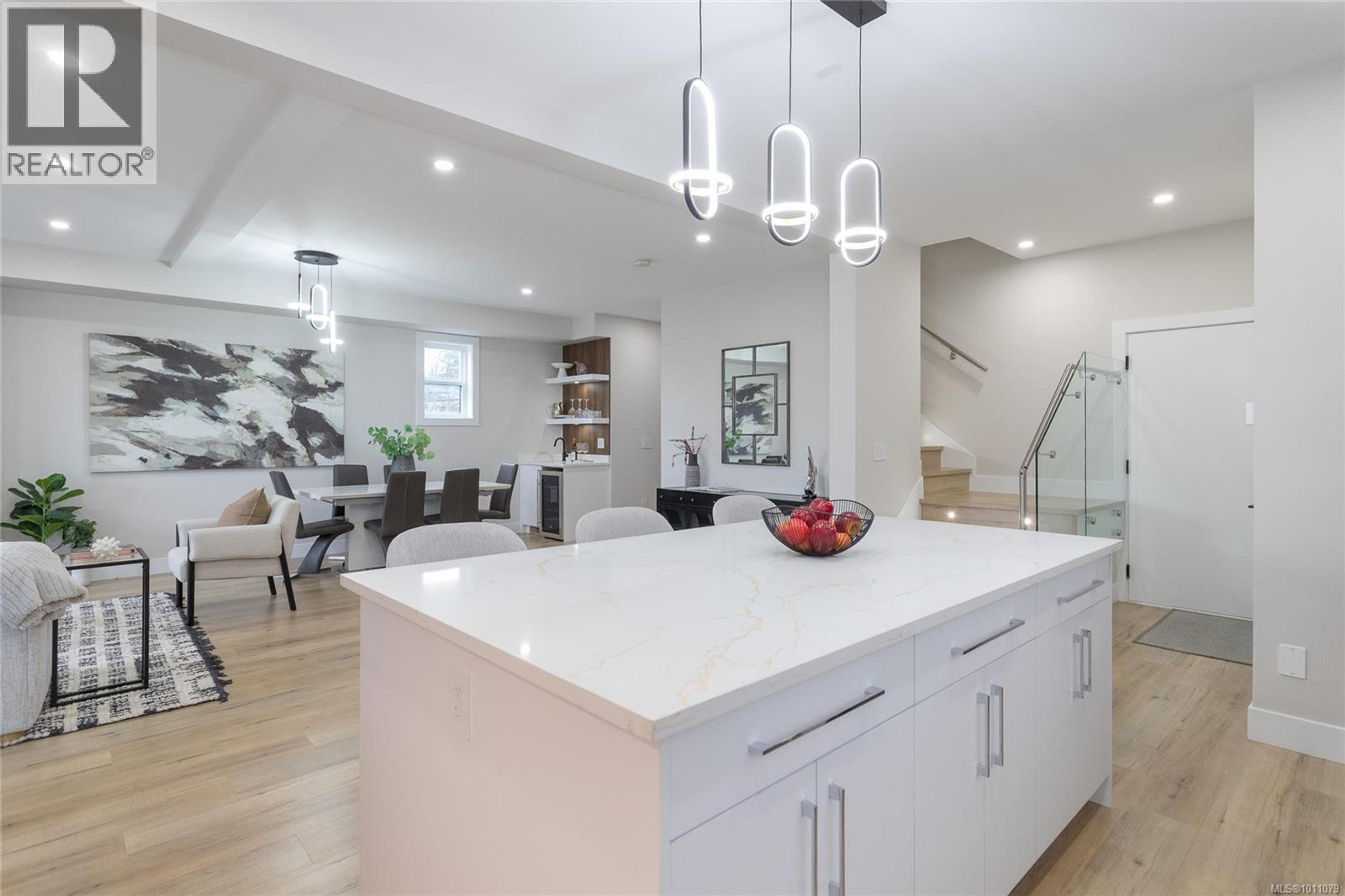 2210 ARCHER GATE - Image 7