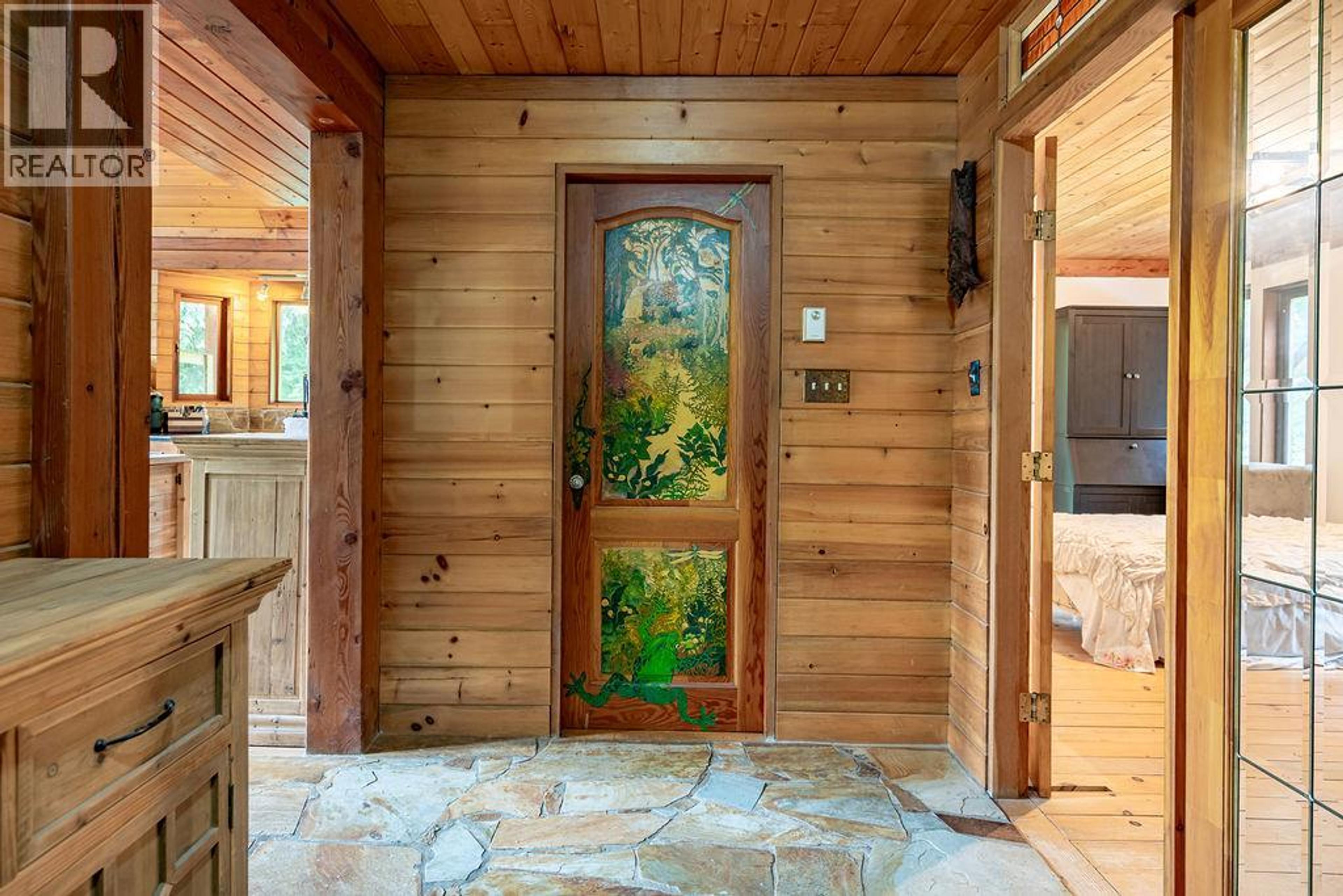 2987 SLOCAN VALLEY ROAD W ROAD - Image 25