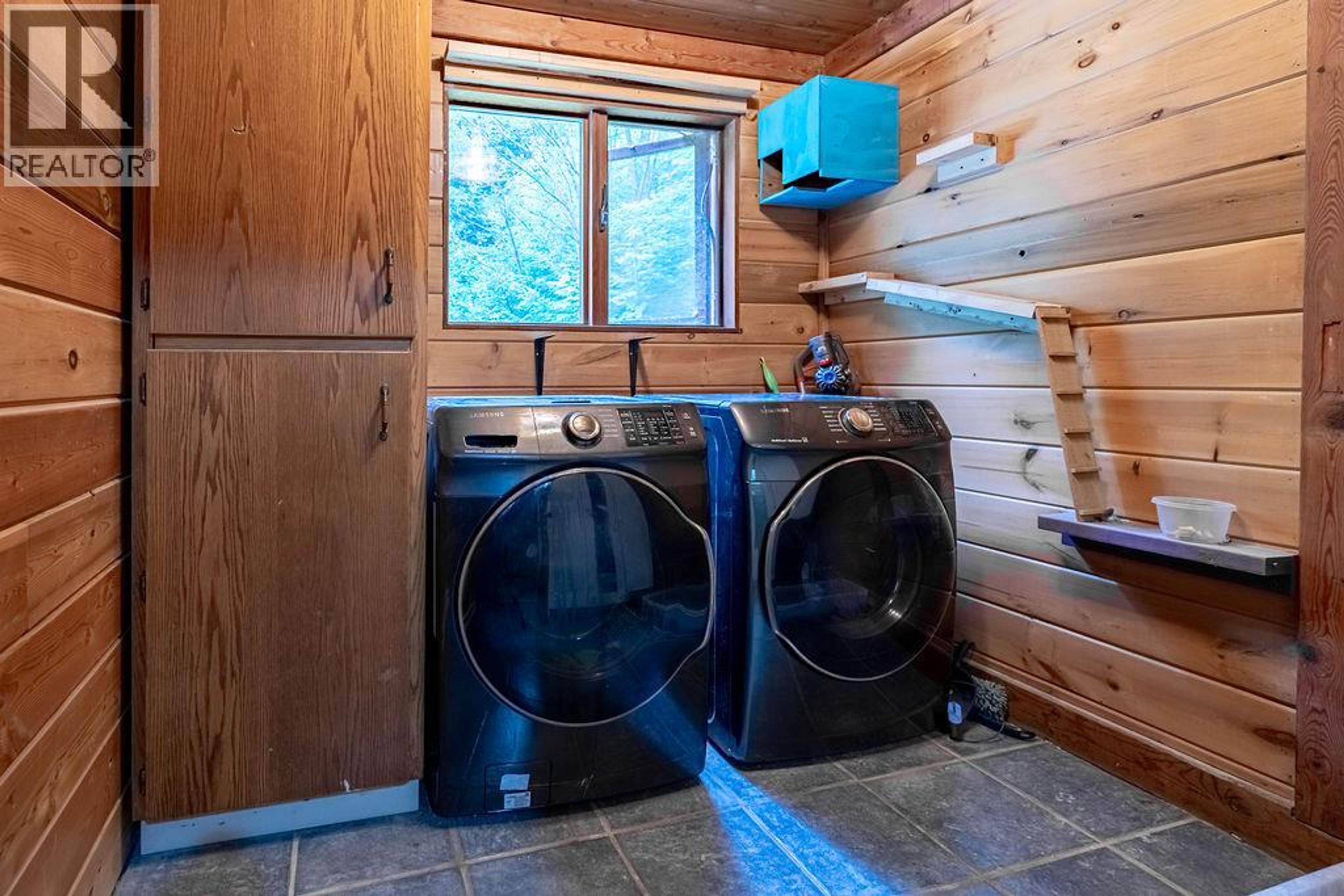 2987 SLOCAN VALLEY ROAD W ROAD - Image 39