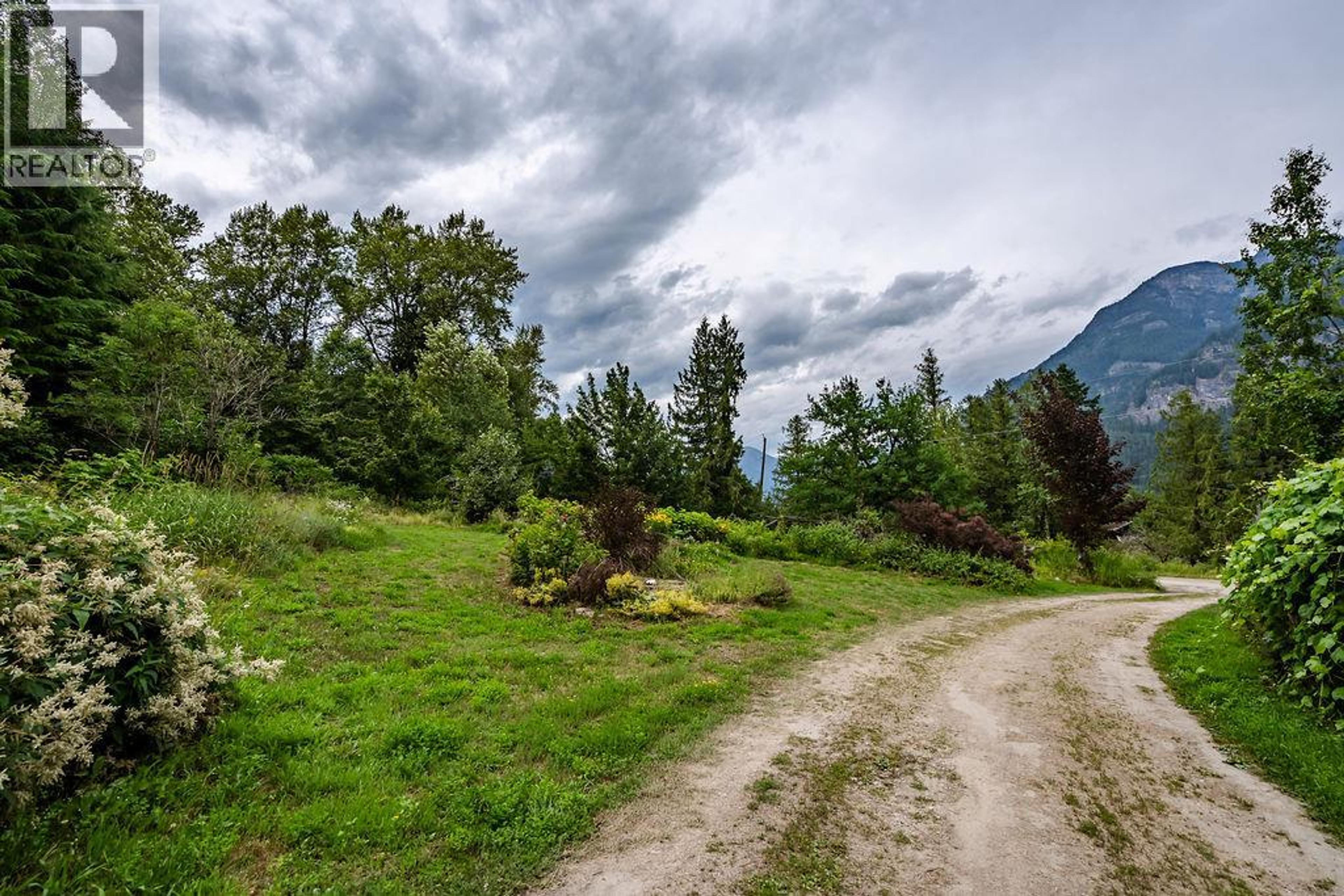 2987 SLOCAN VALLEY ROAD W ROAD - Image 48