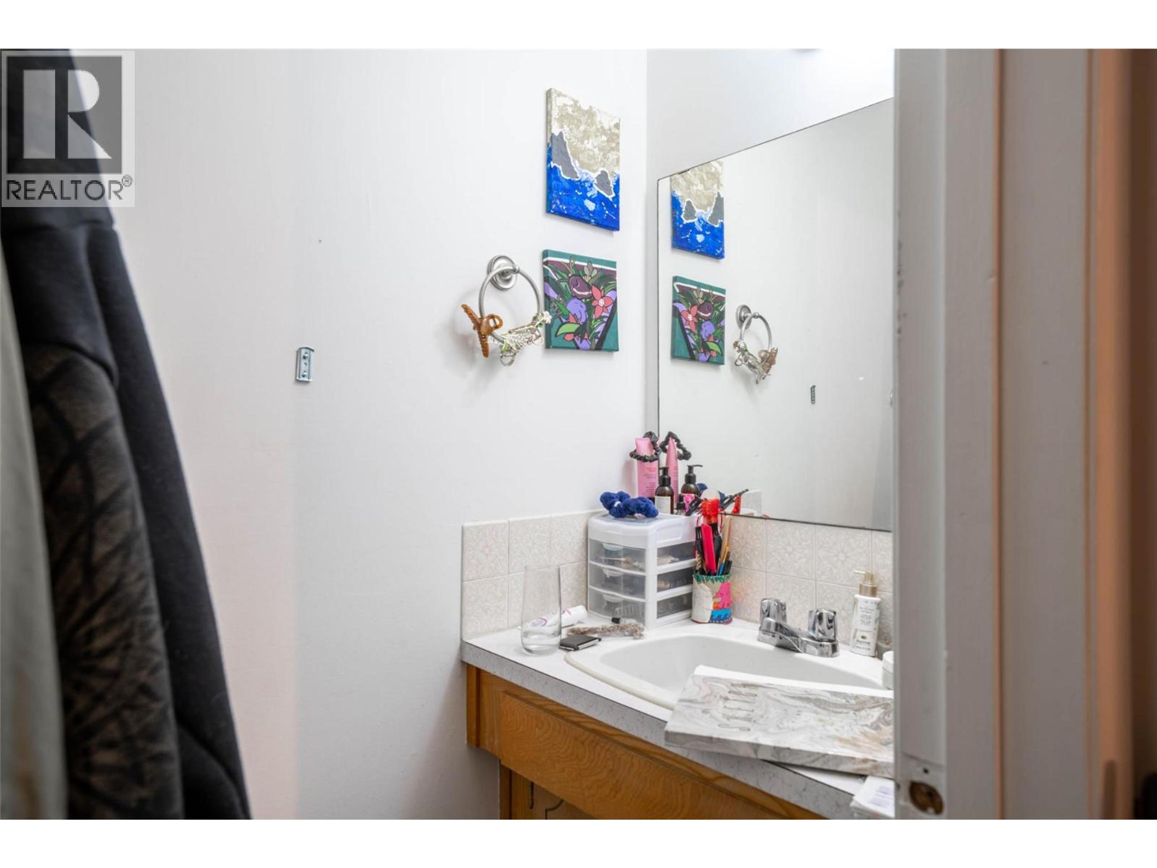 3710 25 AVENUE - Image 40