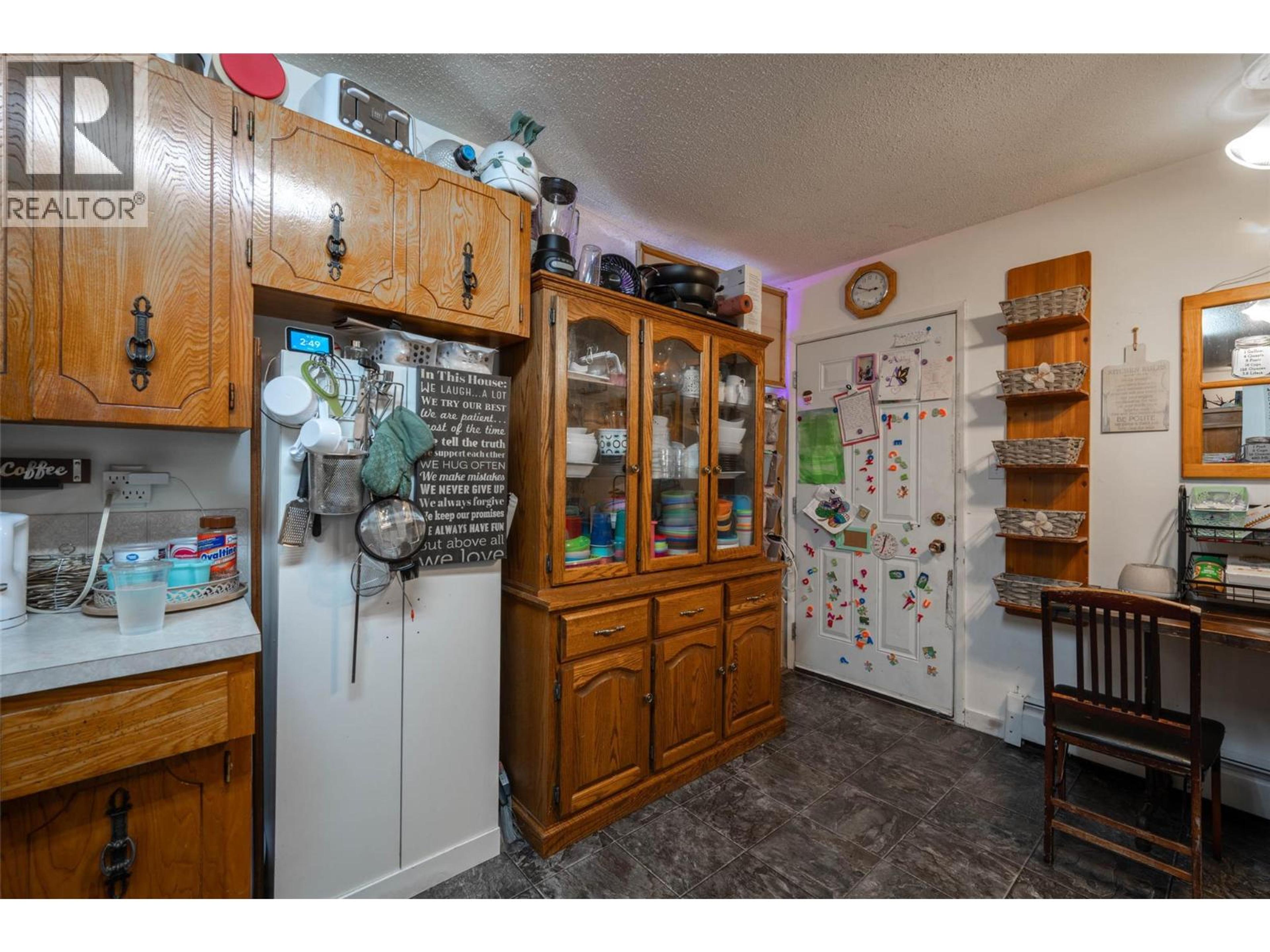 3710 25 AVENUE - Image 4