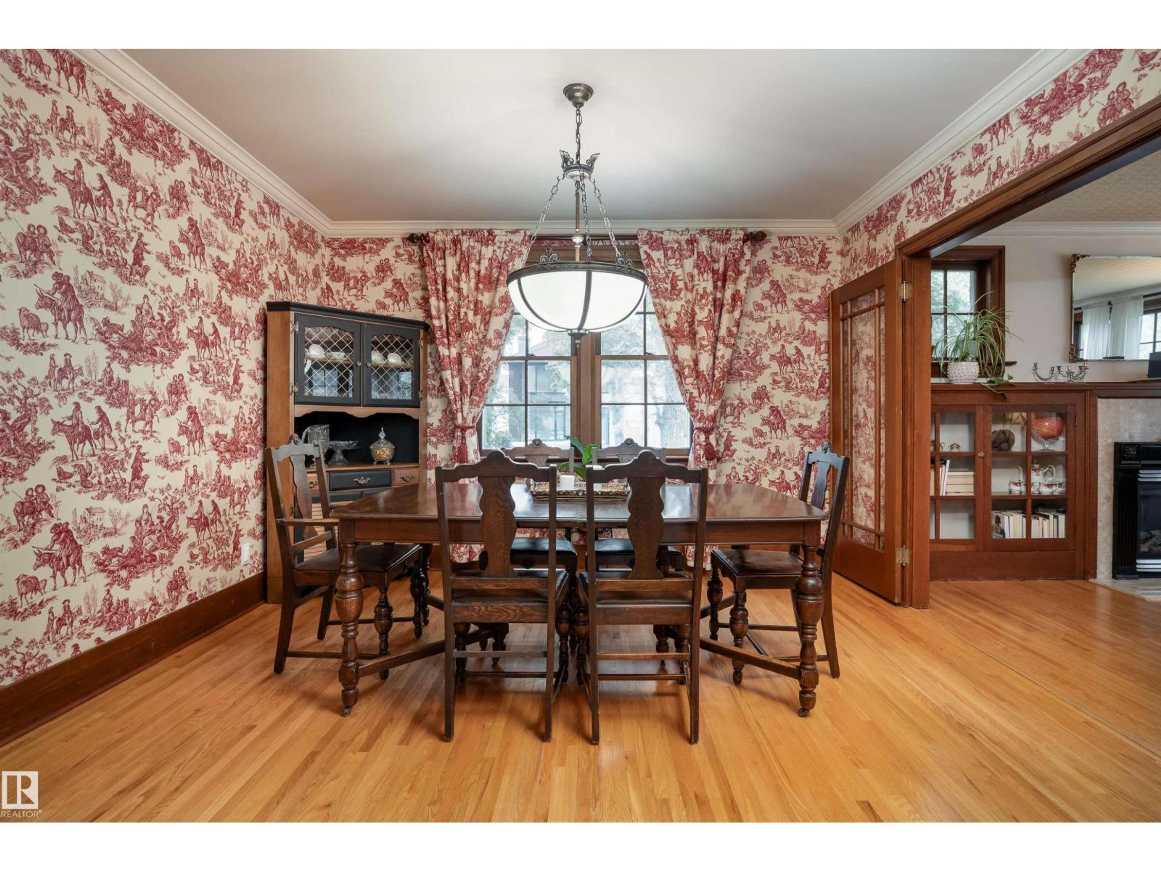 10015 97 AV NW - Image 14