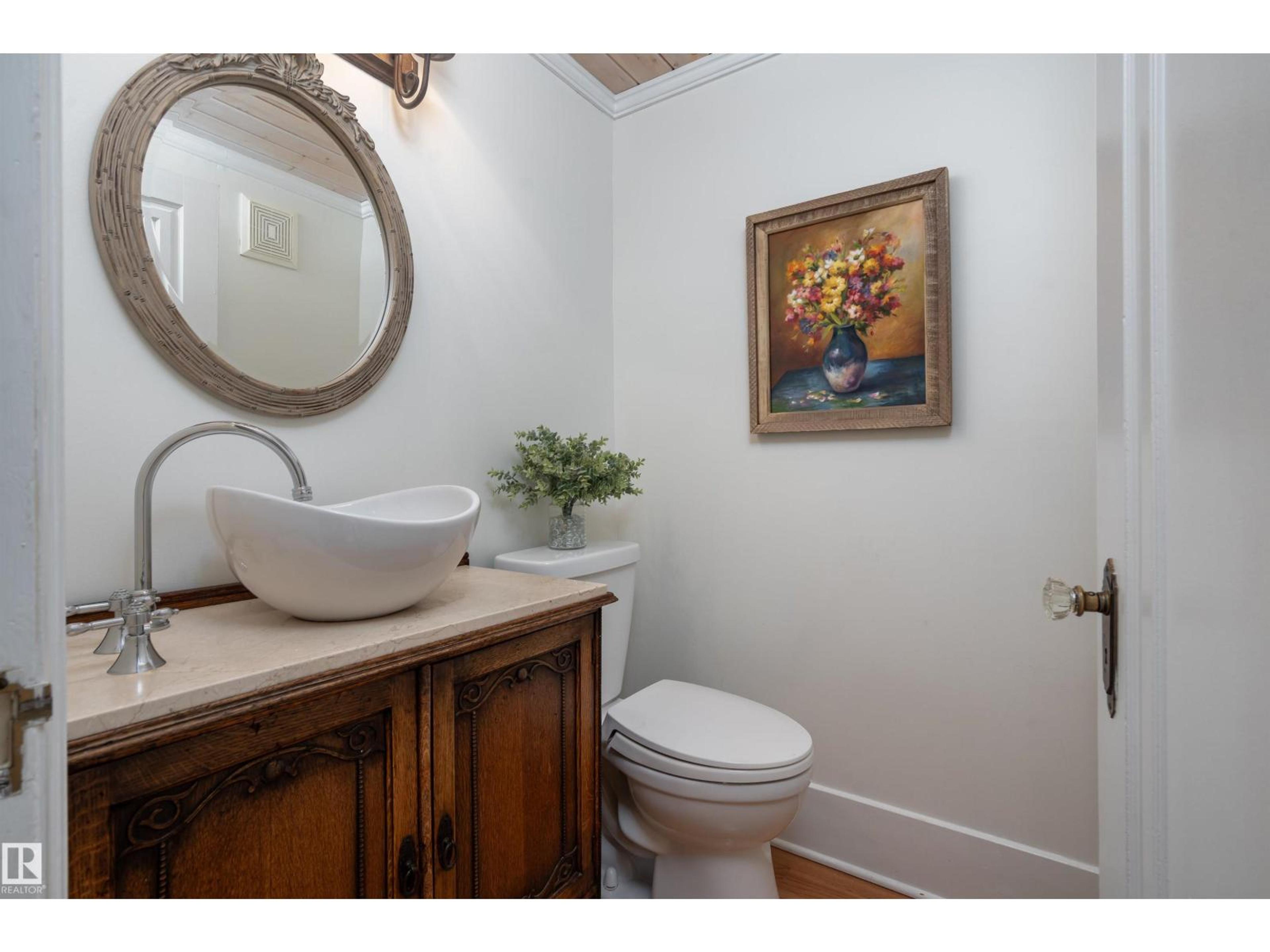 10015 97 AV NW - Image 27
