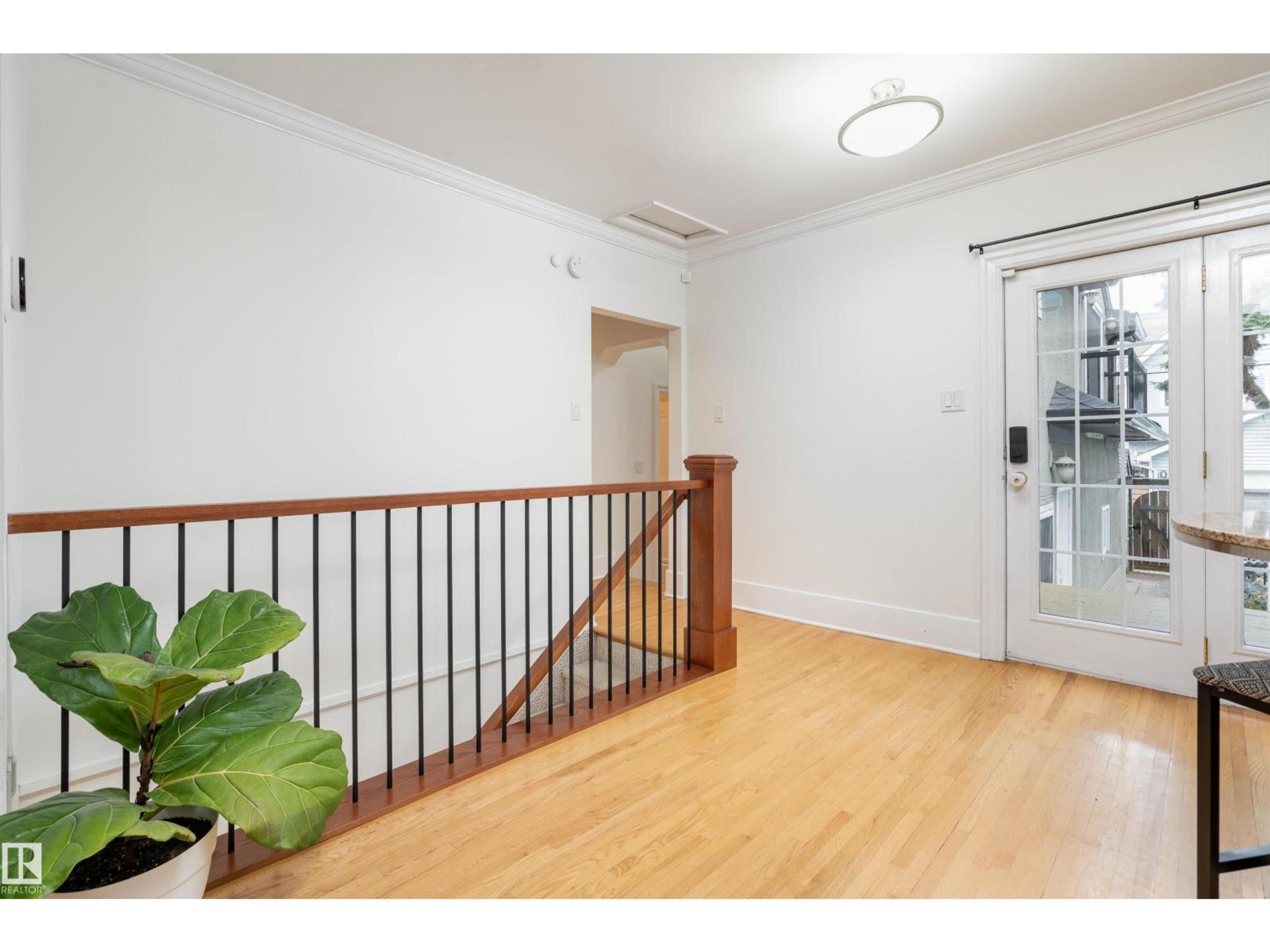 10015 97 AV NW - Image 29