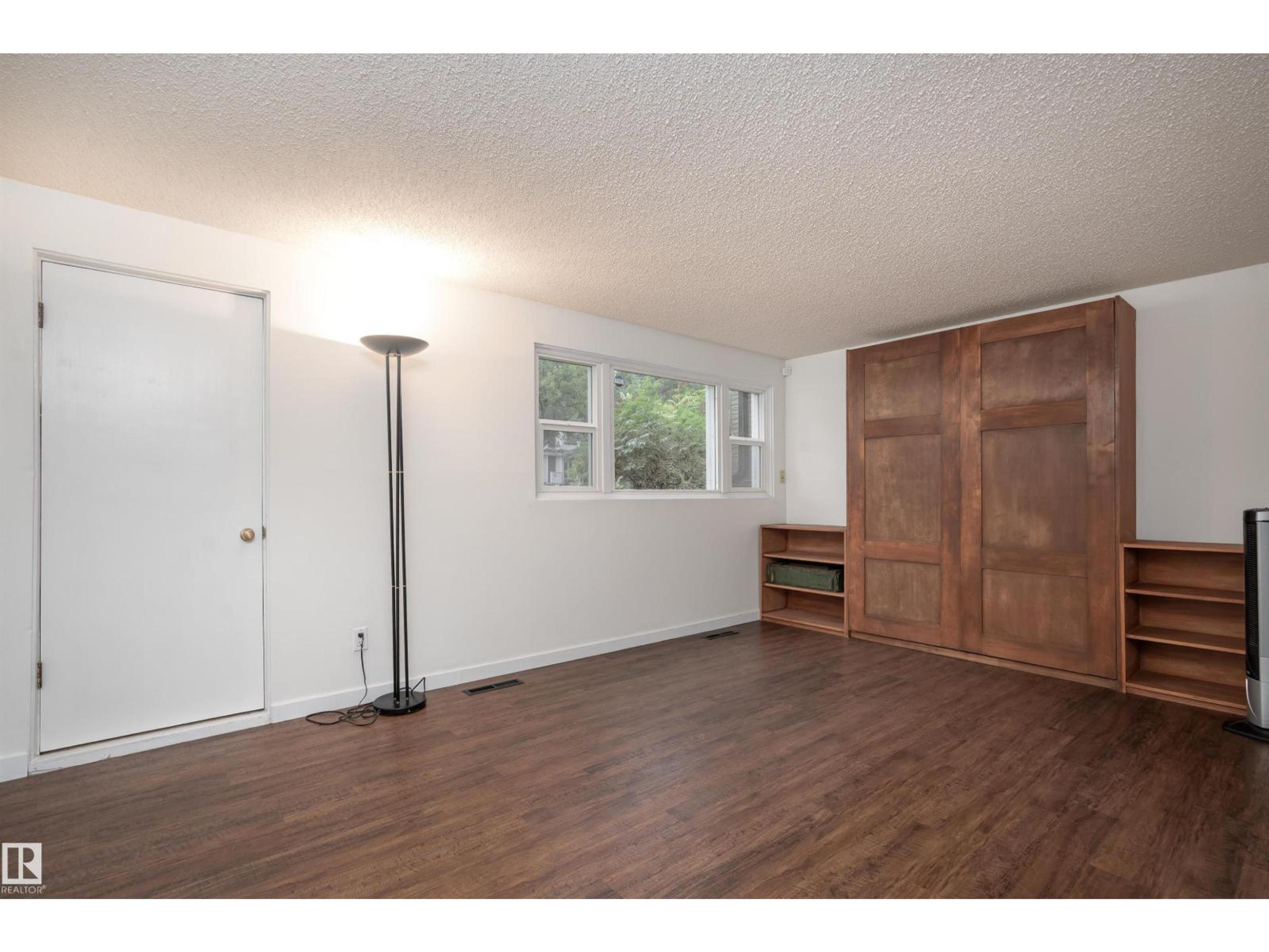 10015 97 AV NW - Image 41
