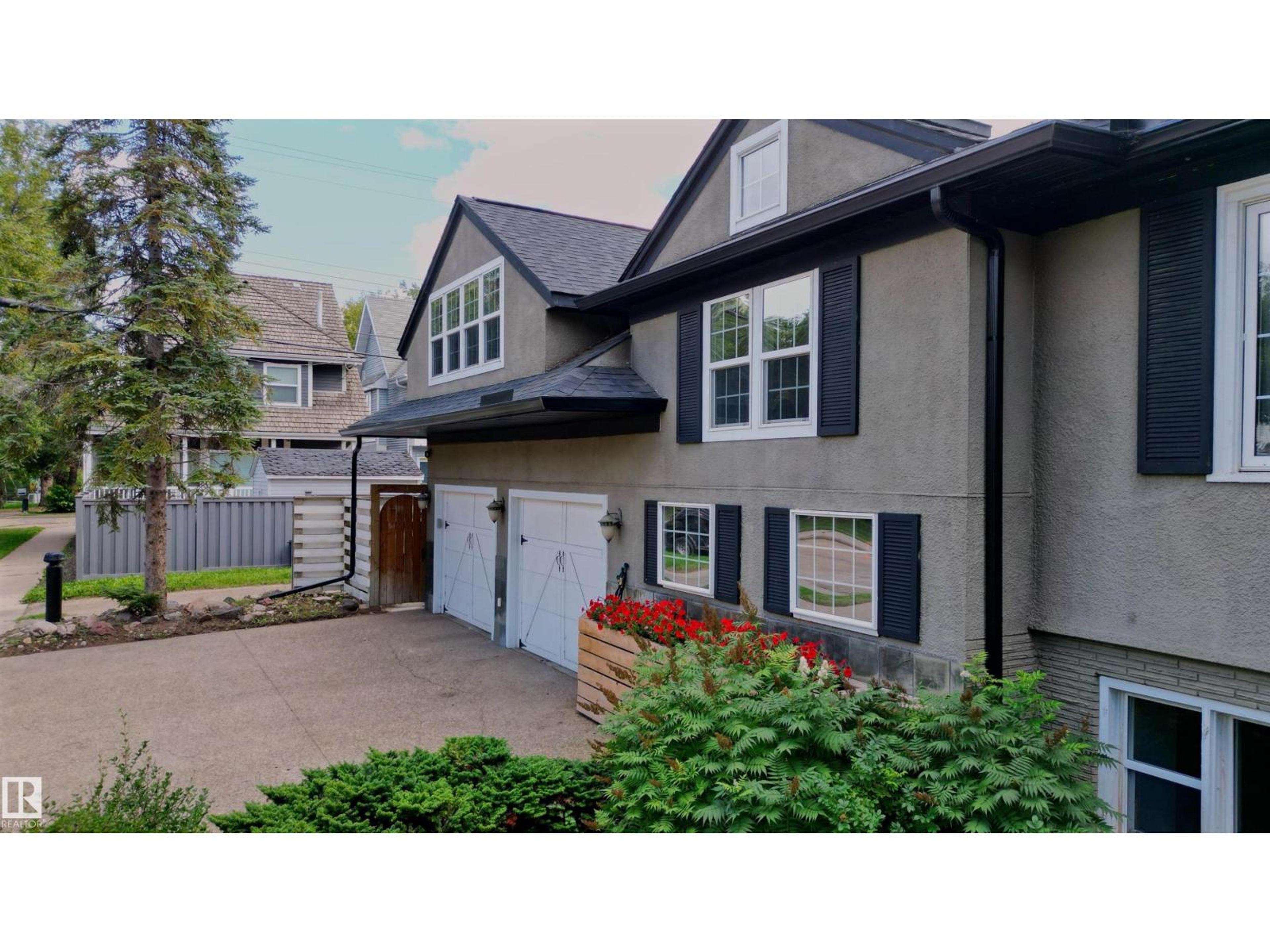 10015 97 AV NW - Image 60