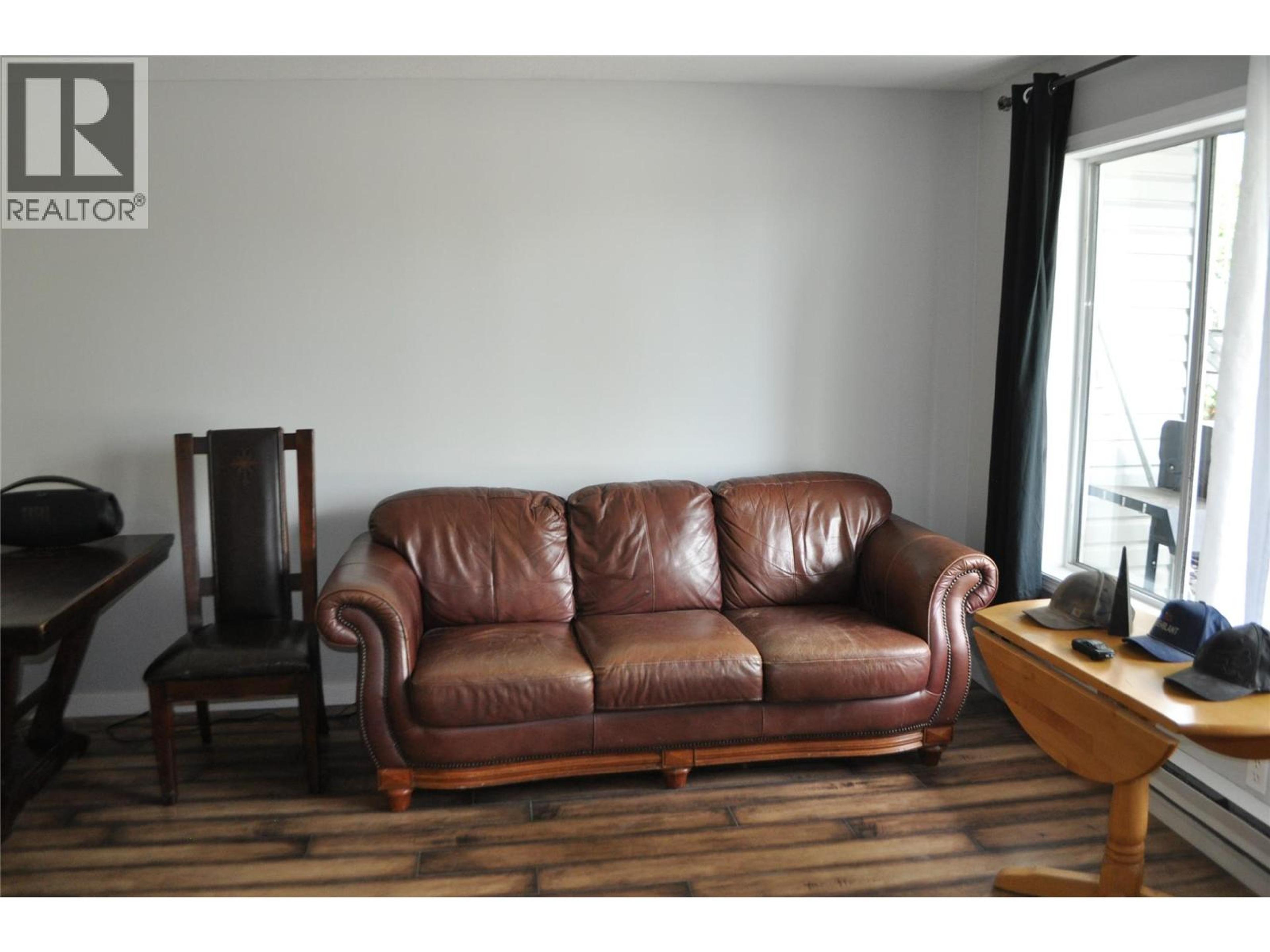 #109 1047 MIDDLETON WAY - Image 9