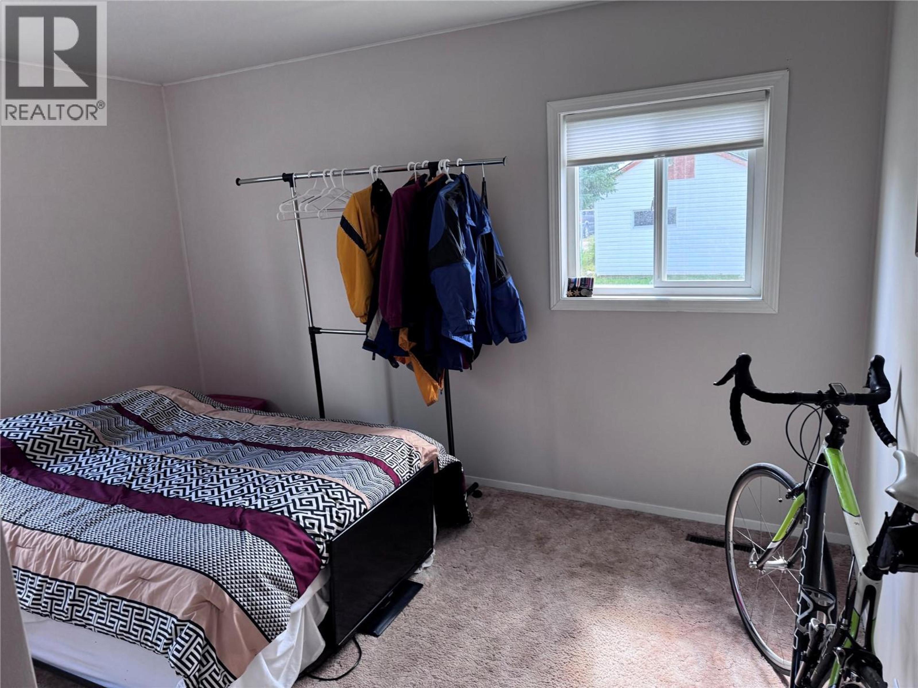 4903 48 AVENUE - Image 10