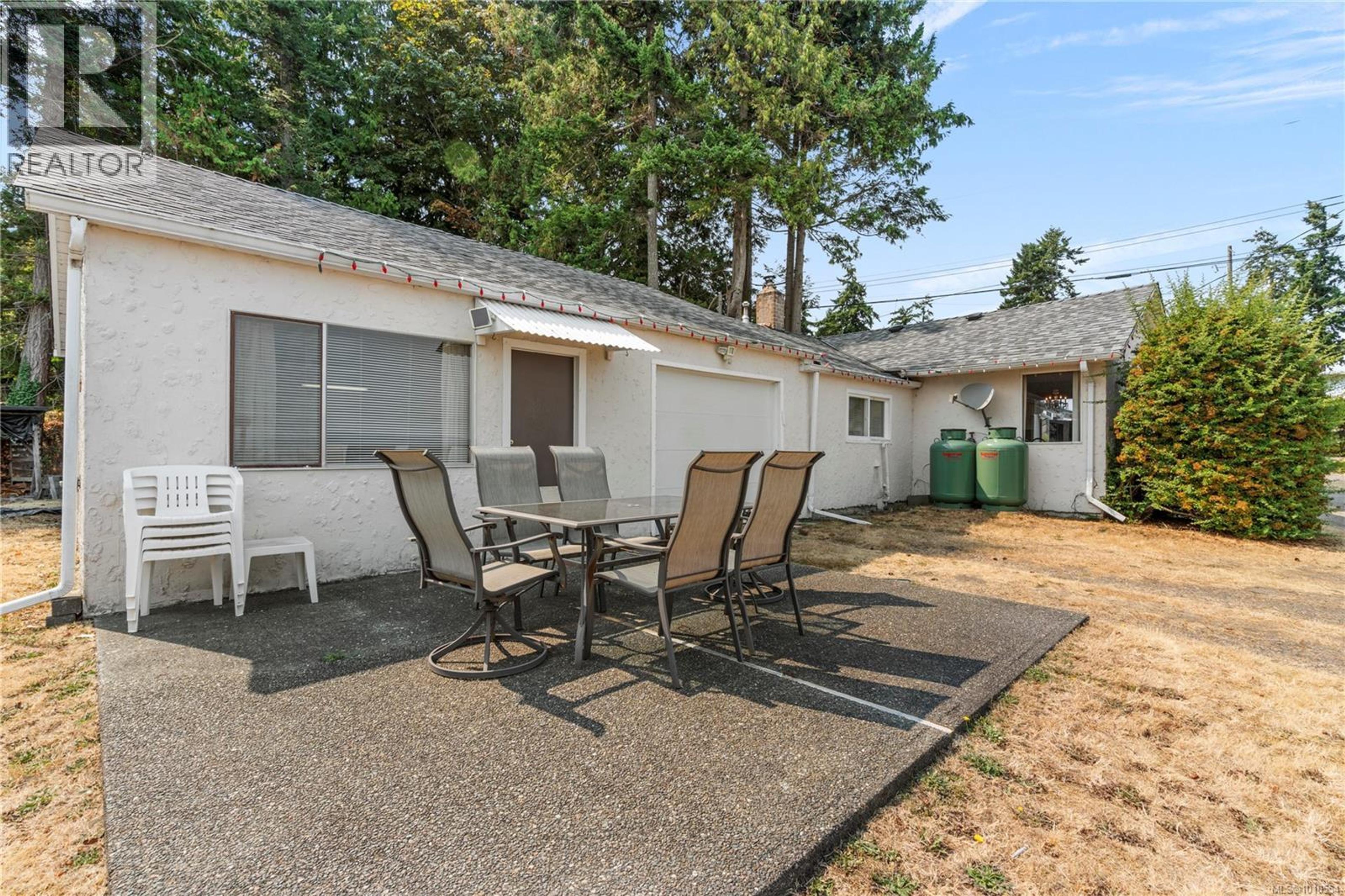 35 BOWSER RD - Image 18
