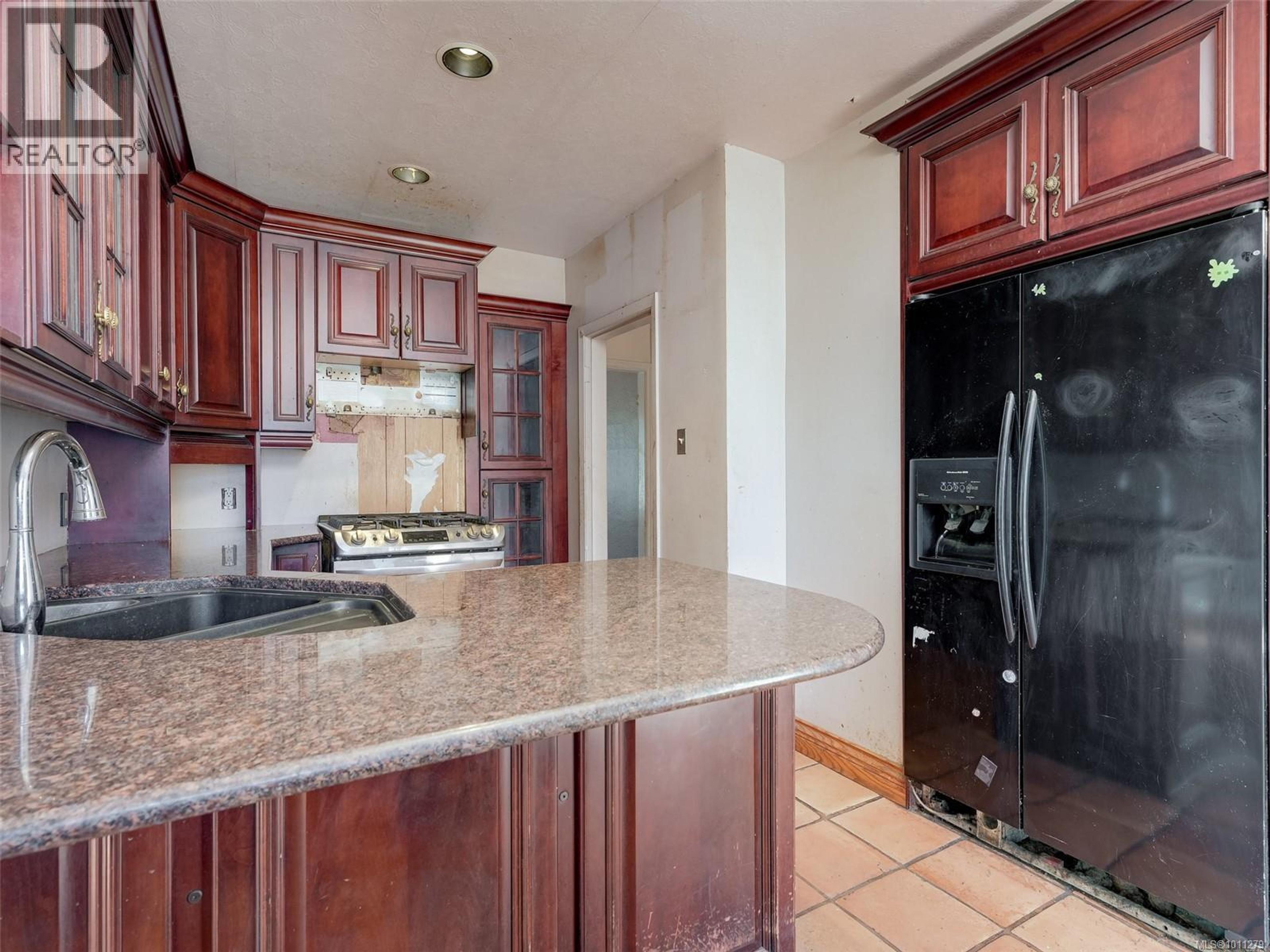 2707 FOUL BAY RD - Image 8