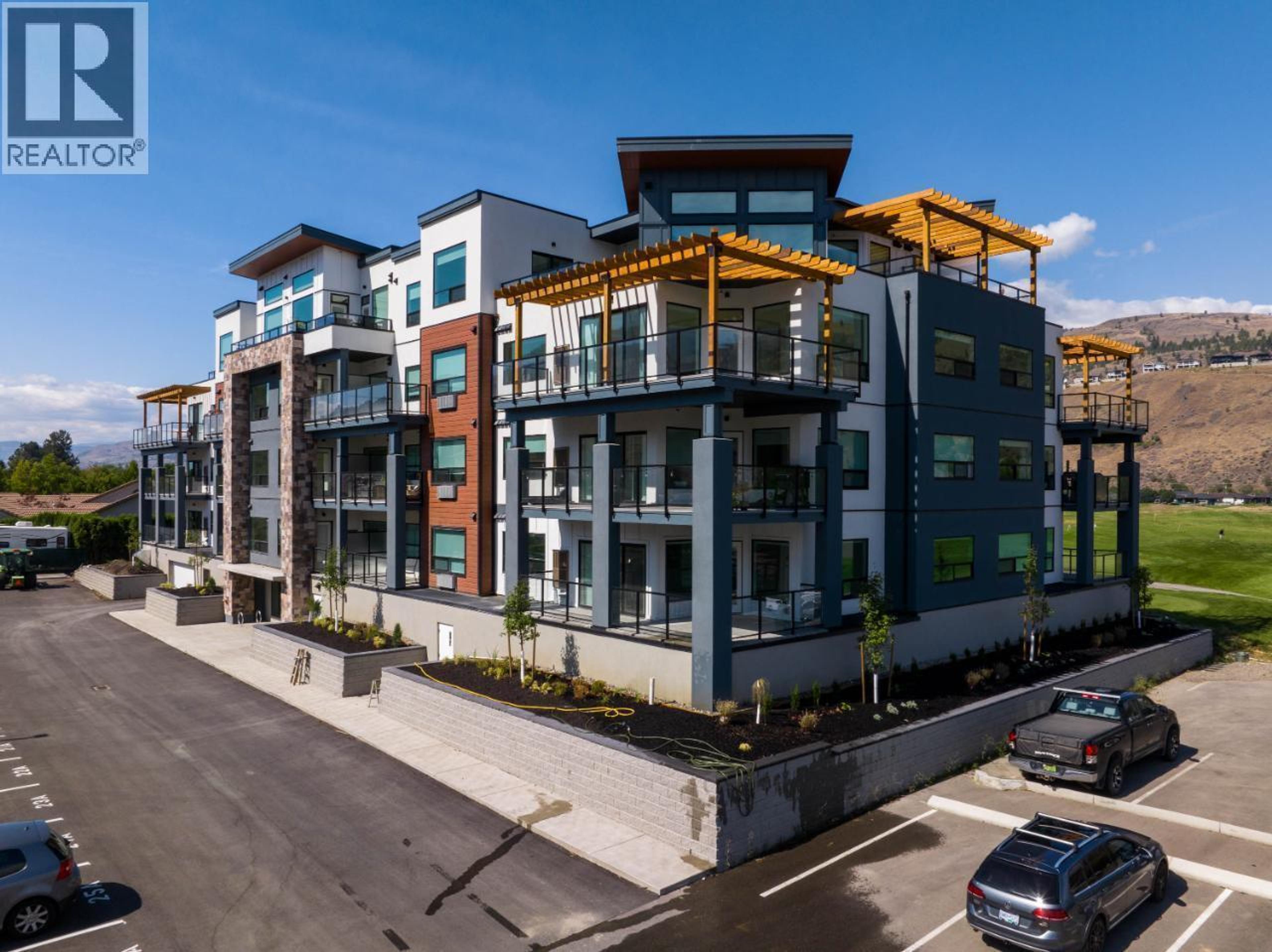 #206 651 DUNES DRIVE - Image 1