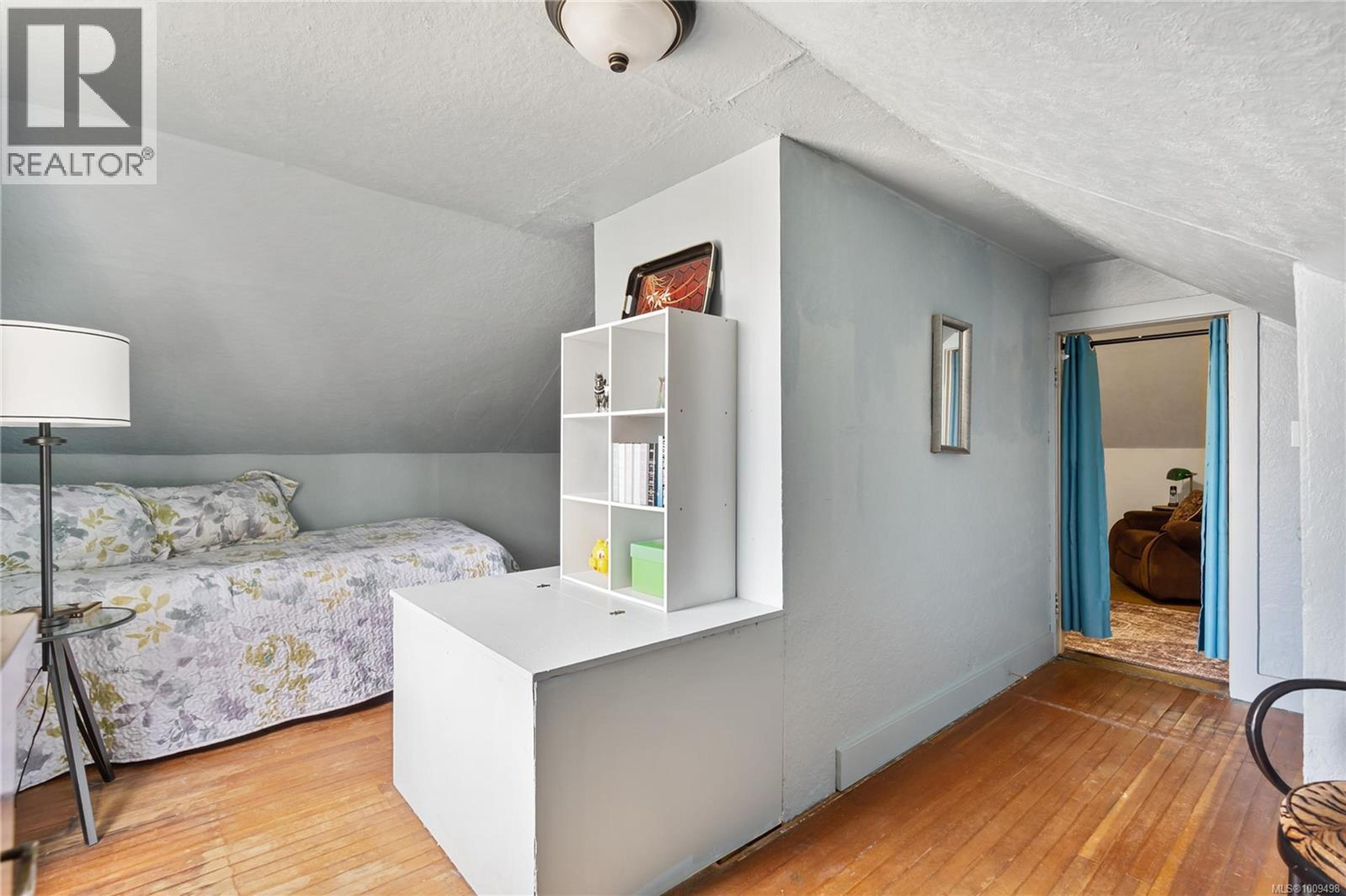 2761 FOUL BAY RD - Image 16