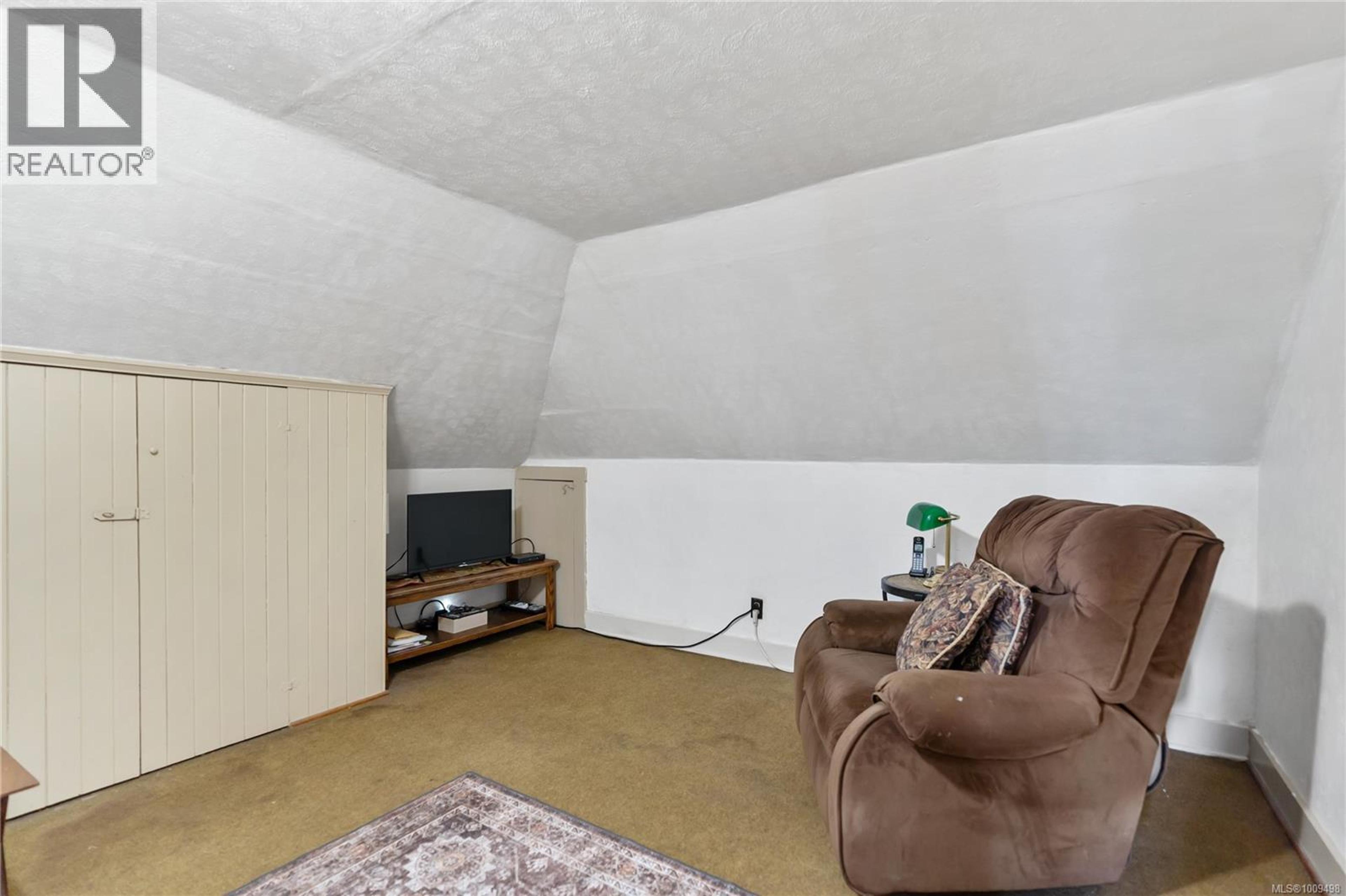 2761 FOUL BAY RD - Image 17