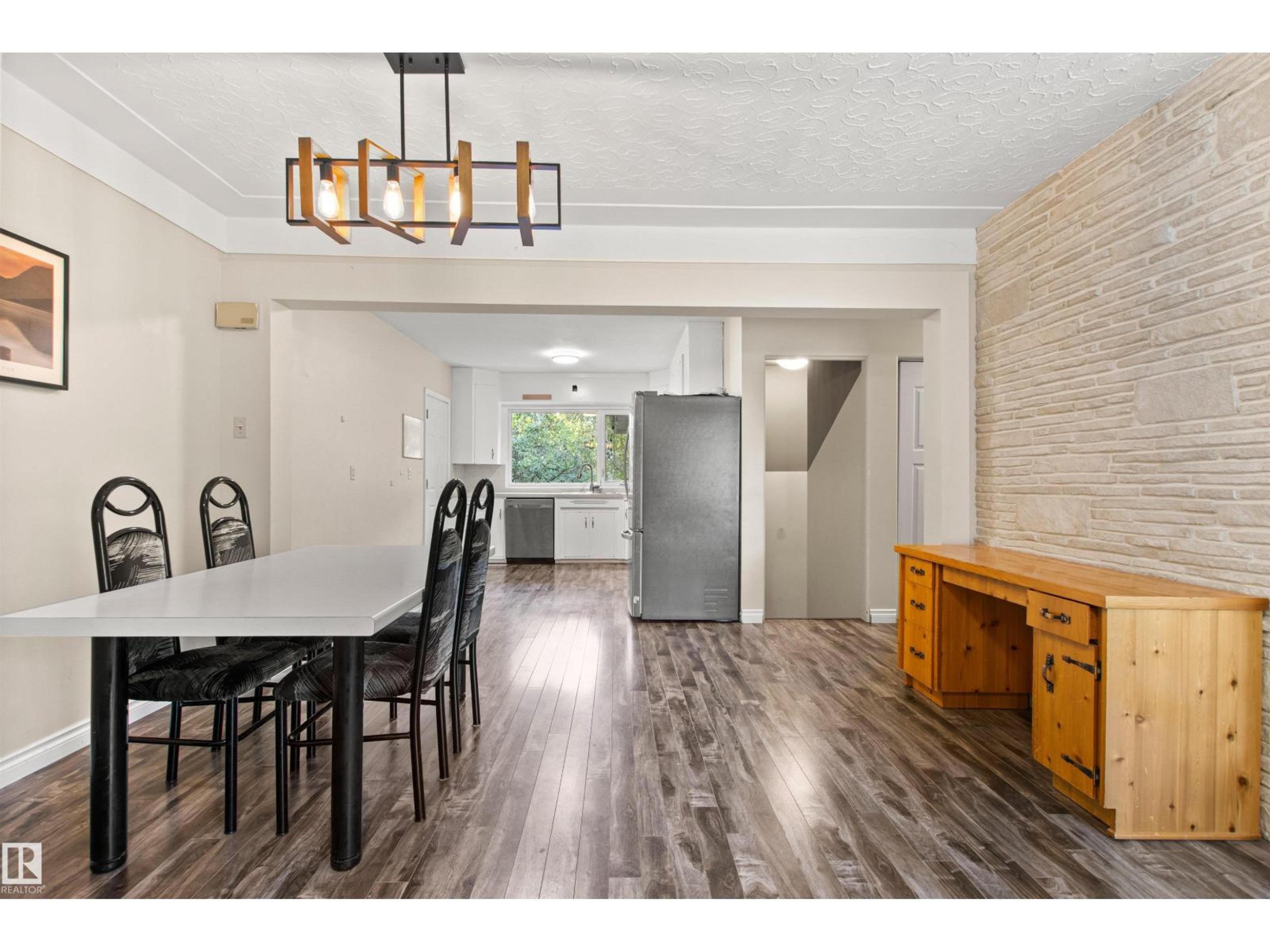 11819 75 AV NW - Image 15