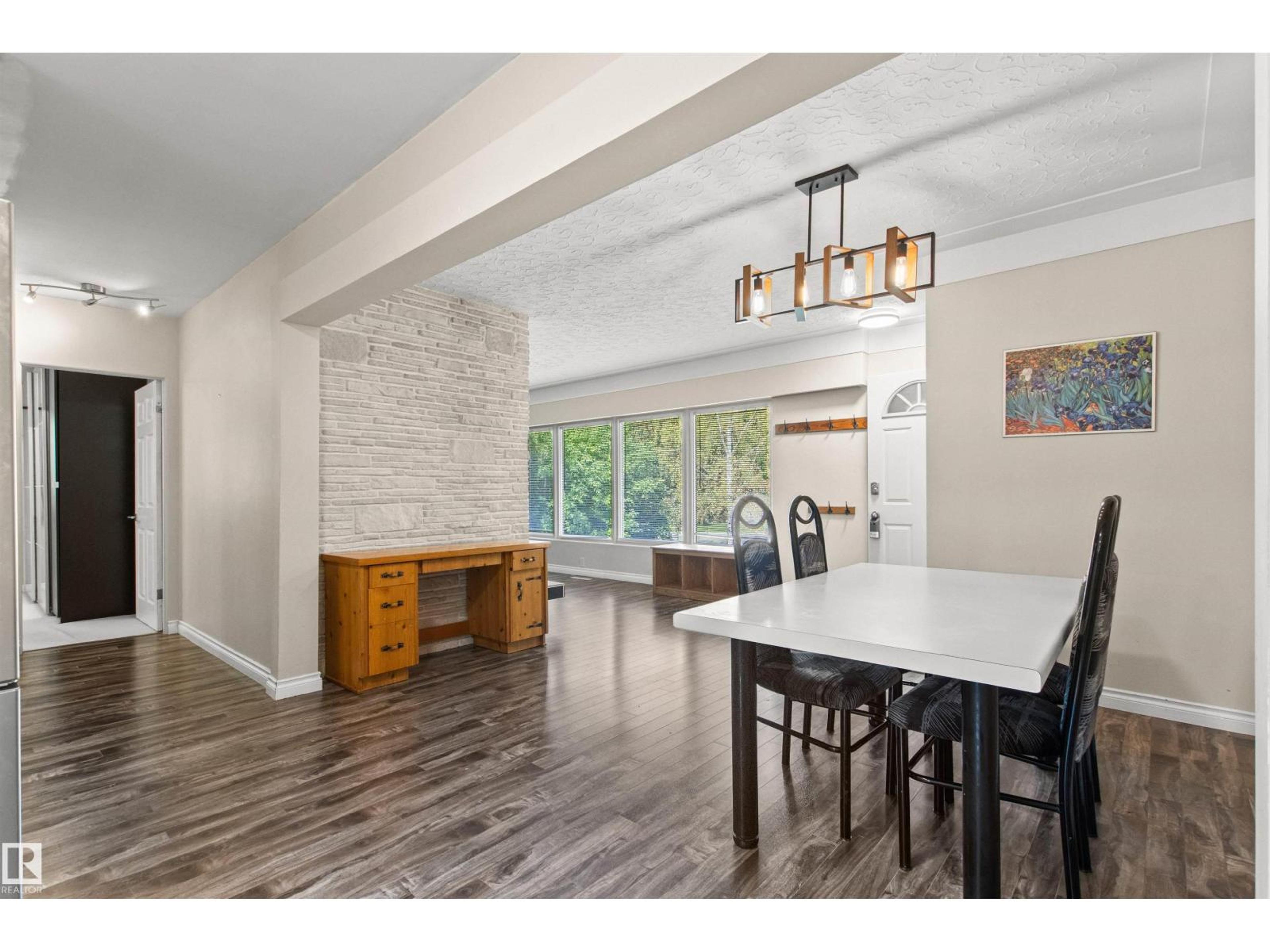 11819 75 AV NW - Image 12