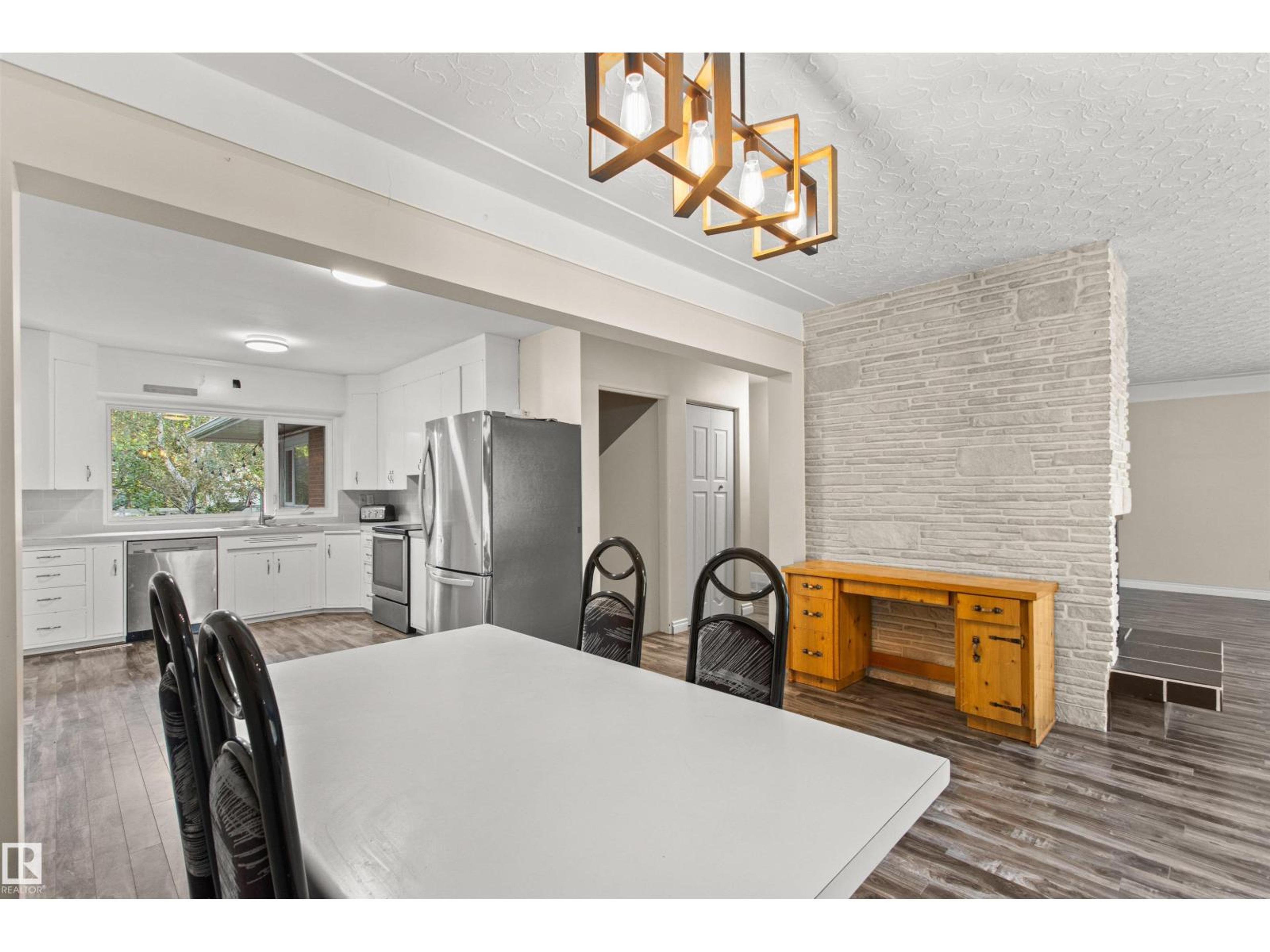 11819 75 AV NW - Image 14