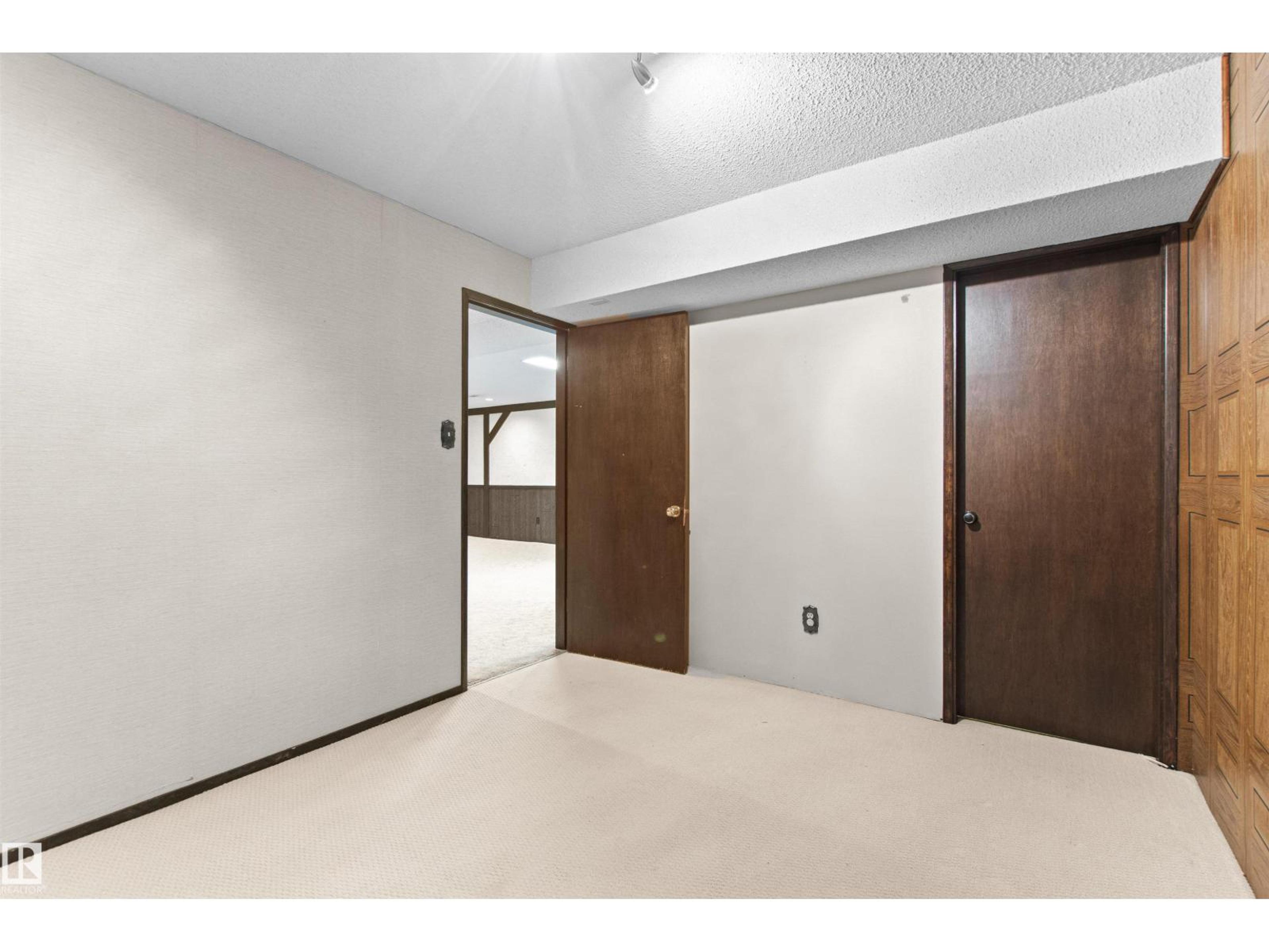 11819 75 AV NW - Image 46