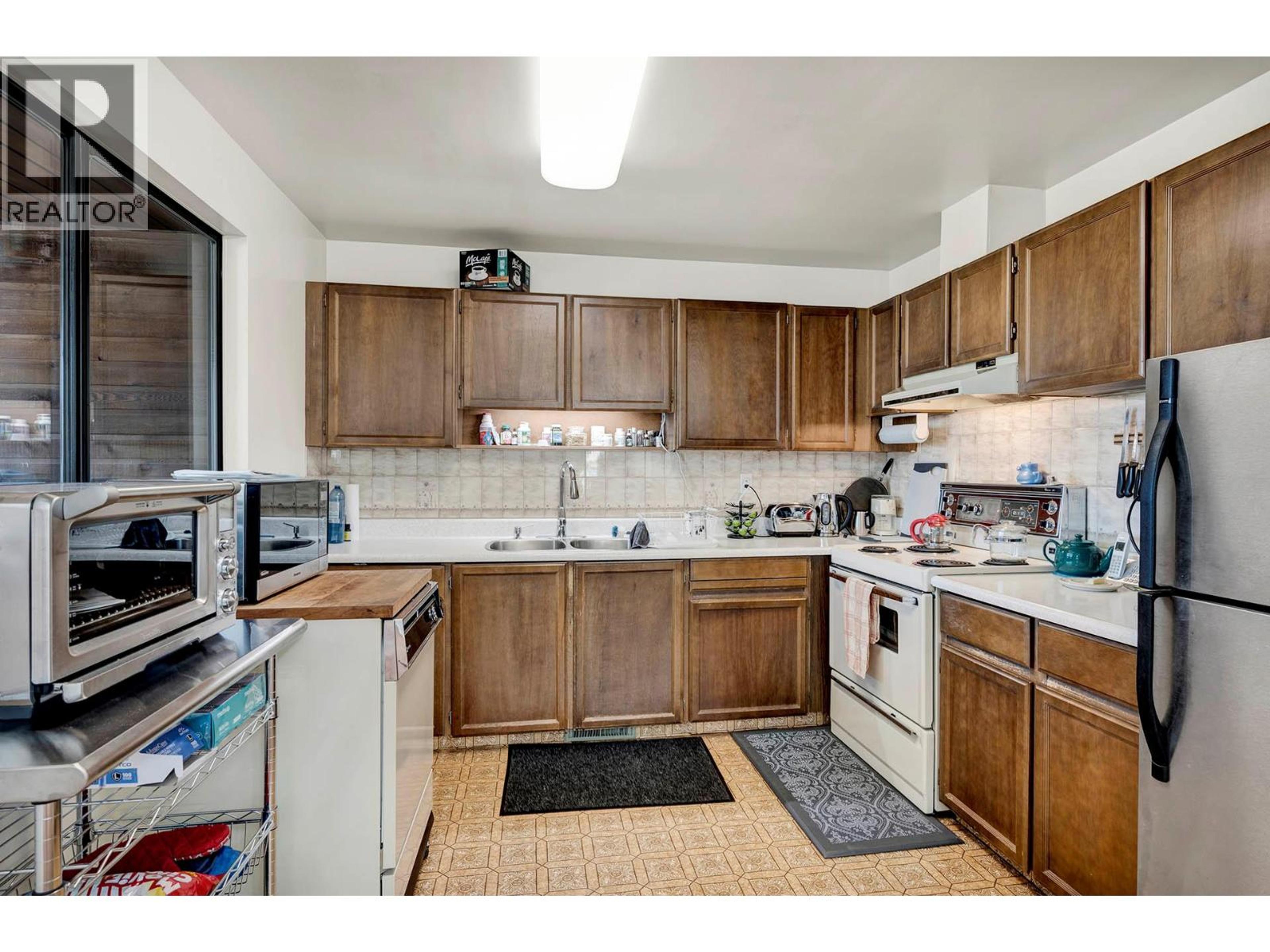 #33 137 MCGILL ROAD - Image 8