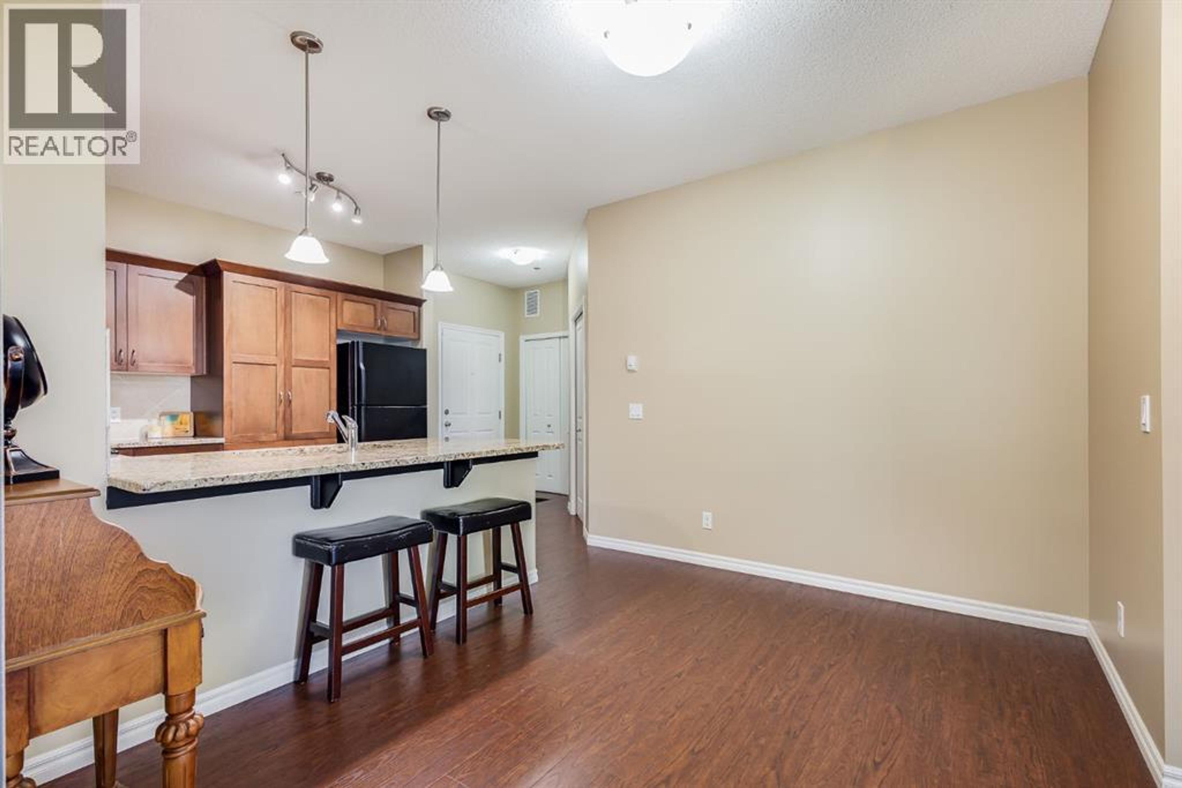 2102, 4 KINGSLAND CLOSE SE - Image 11