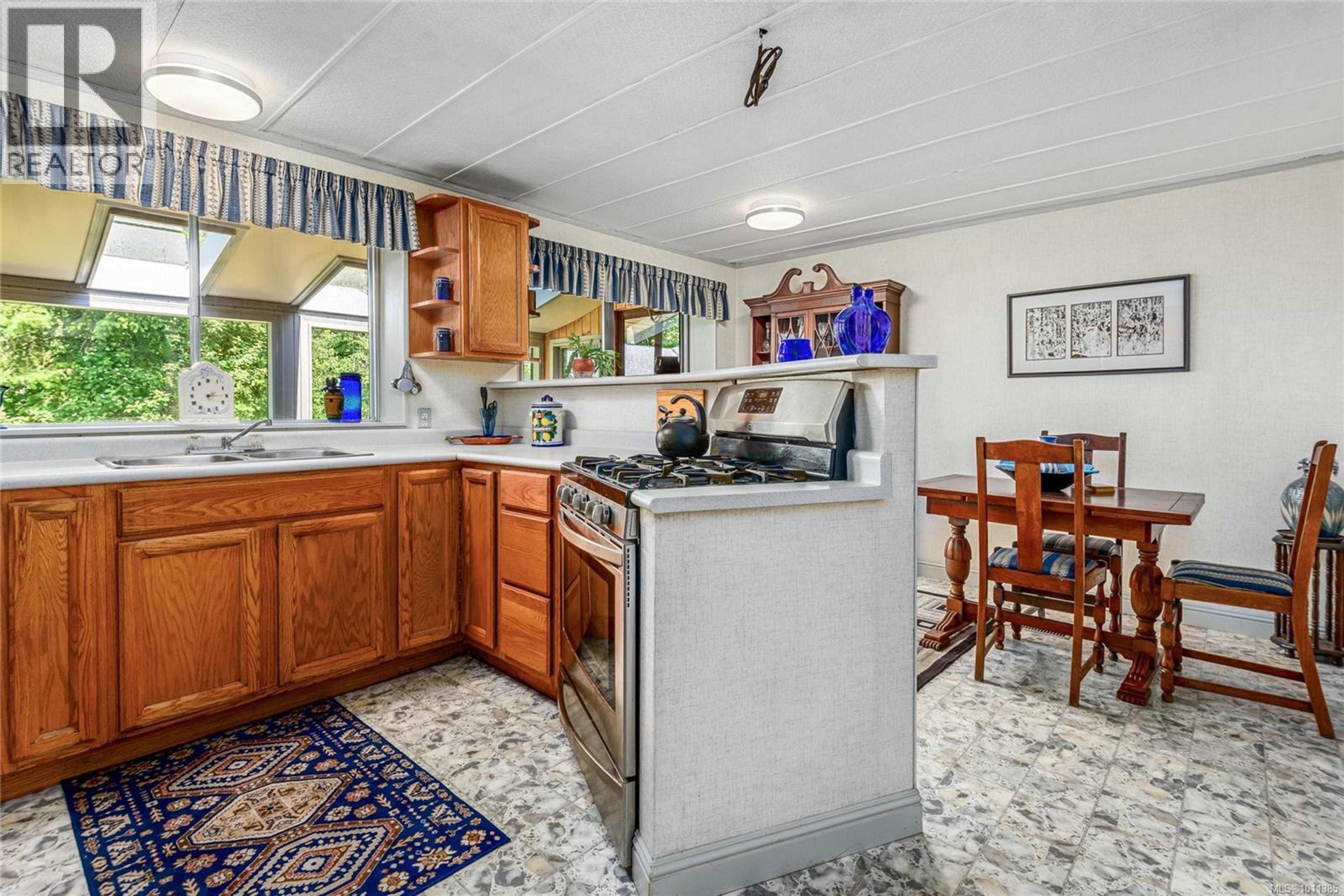 9437 MARTIN PARK DR - Image 13
