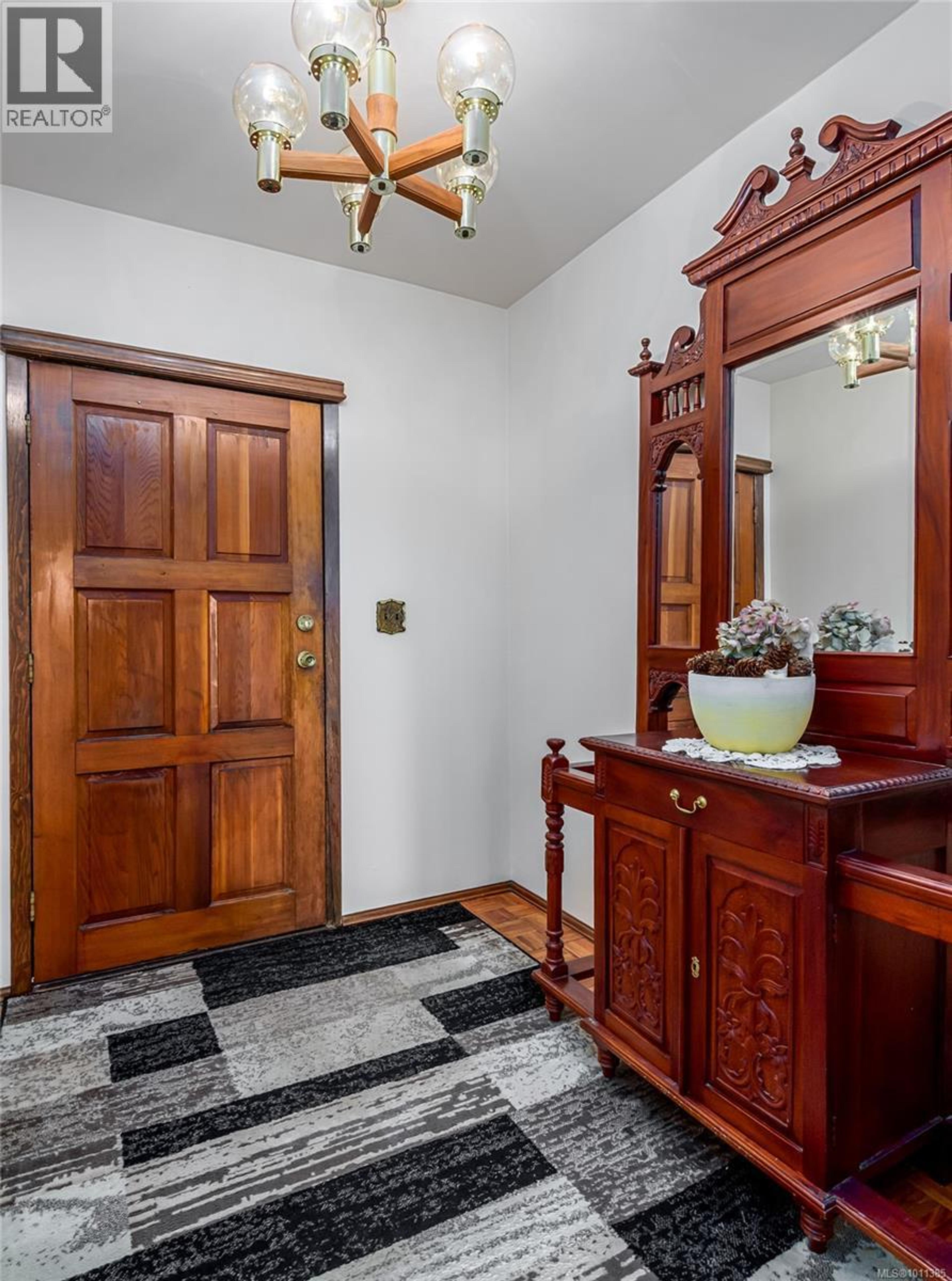 9437 MARTIN PARK DR - Image 8