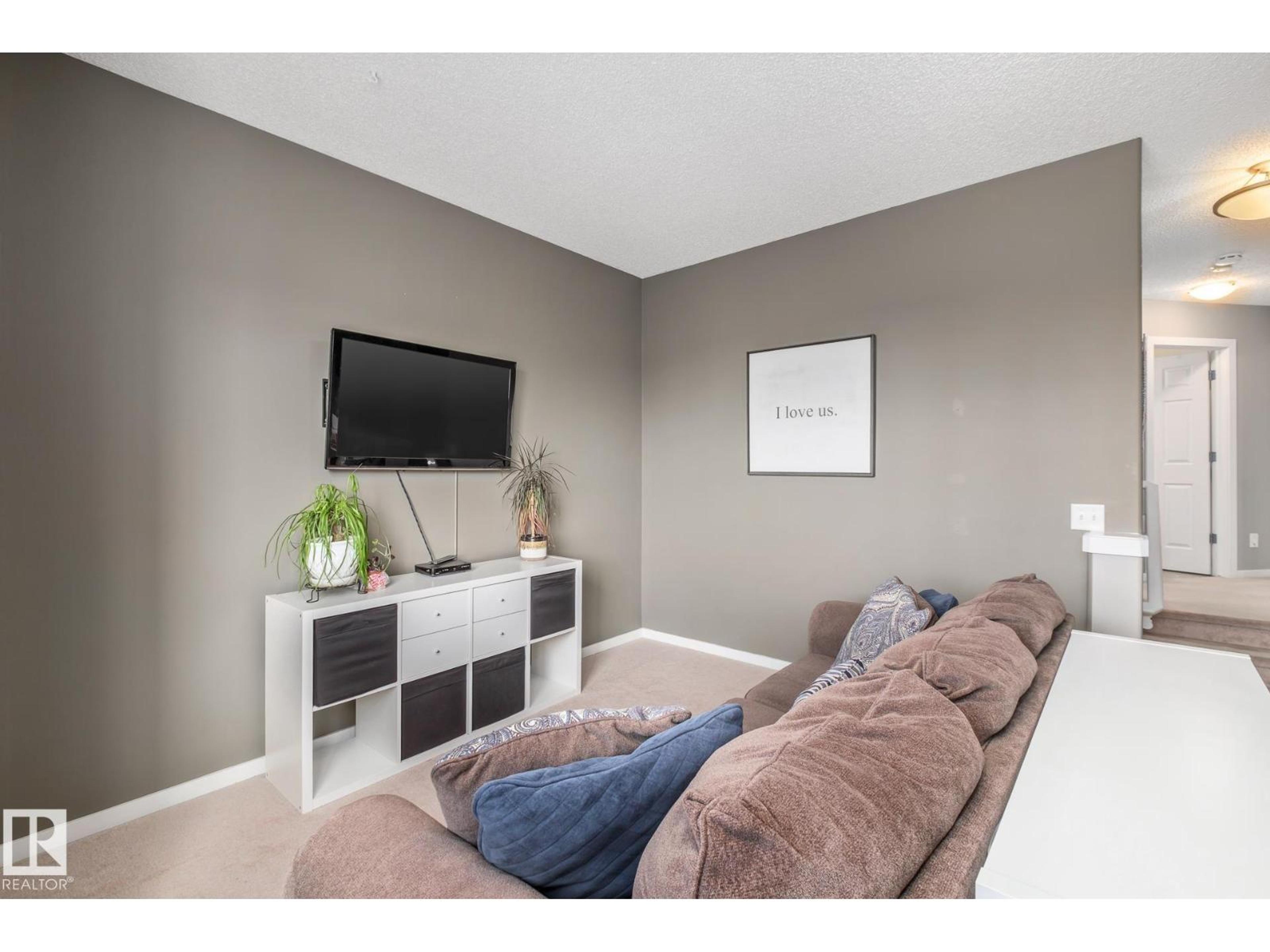 201 CORNWALL RD - Image 23
